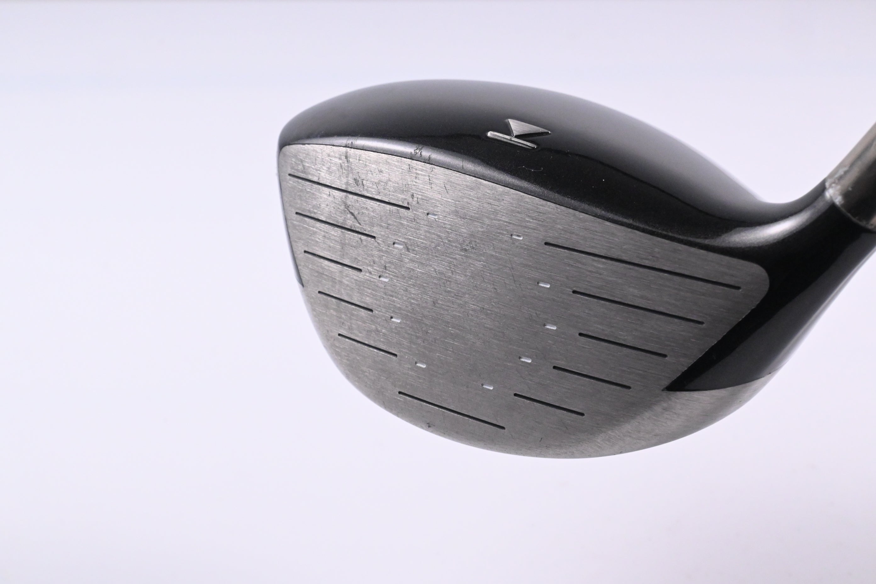 Titleist 905 T Driver / 9.5 Degree / Stiff Flex Graphite Design Tour AD YS-6+