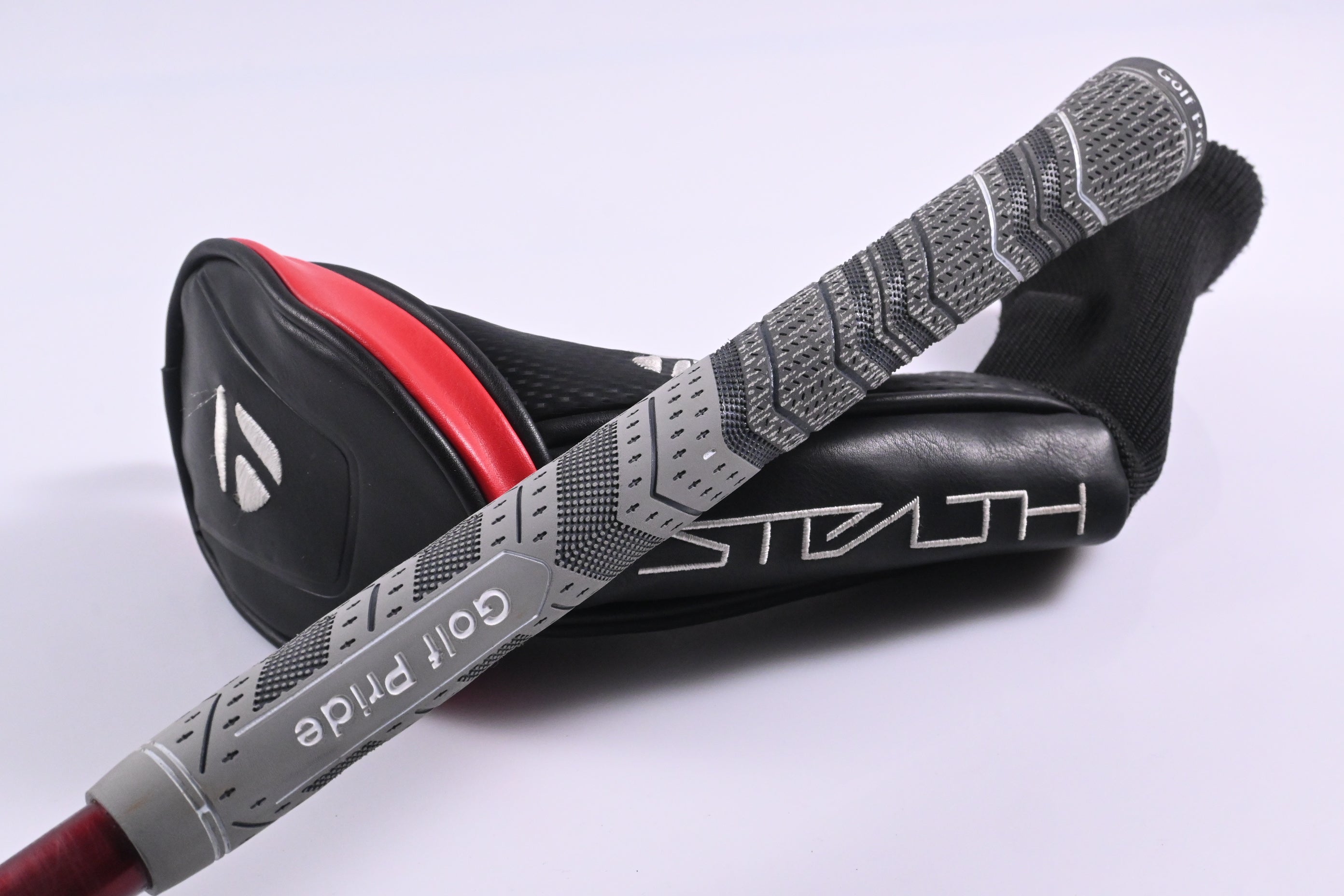 Taylormade Stealth Plus #3 Hybrid / 19.5 Degree / Stiff Flex HZDRUS Smoke RDX Red 80