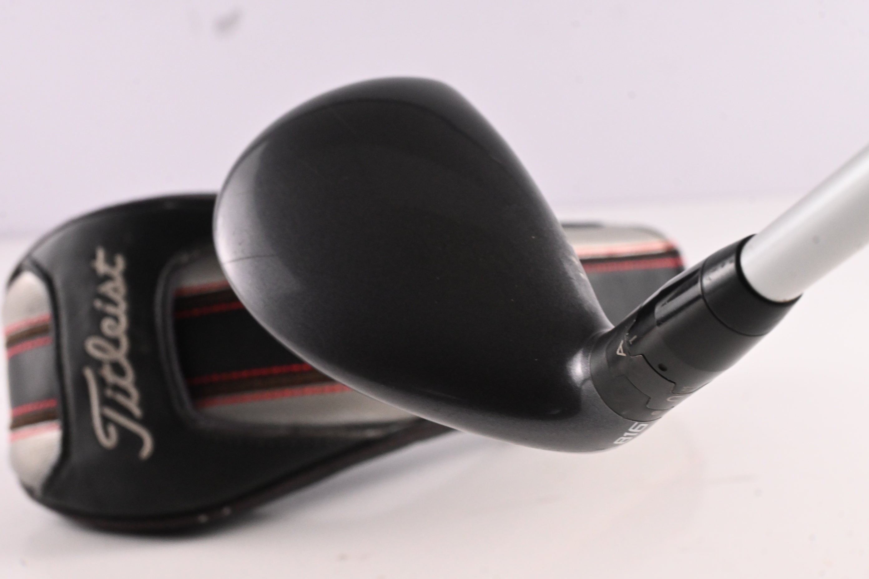 Left Hand Titleist 816 H1 #5 Hybrid / 25 Degree / Stiff Flex Aldila Rogue Black