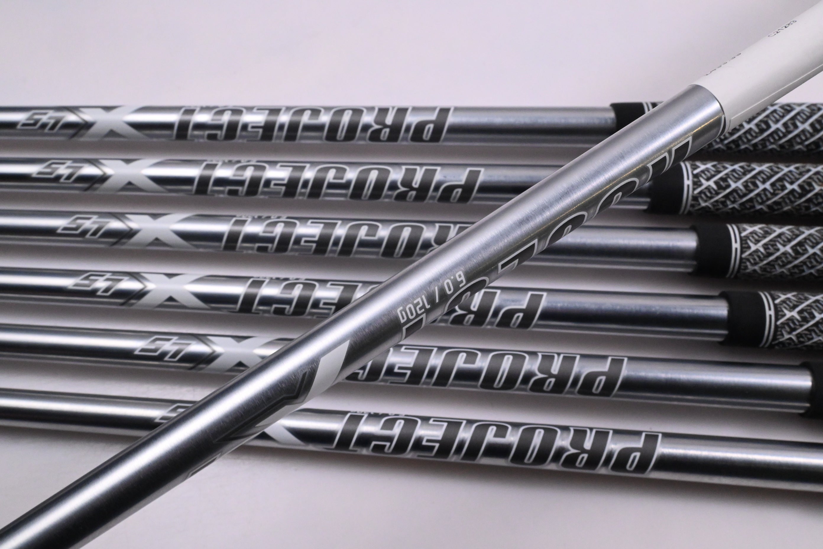 Mizuno Pro 221 Irons / 4-PW / Stiff Flex Project X LS 120 Shafts