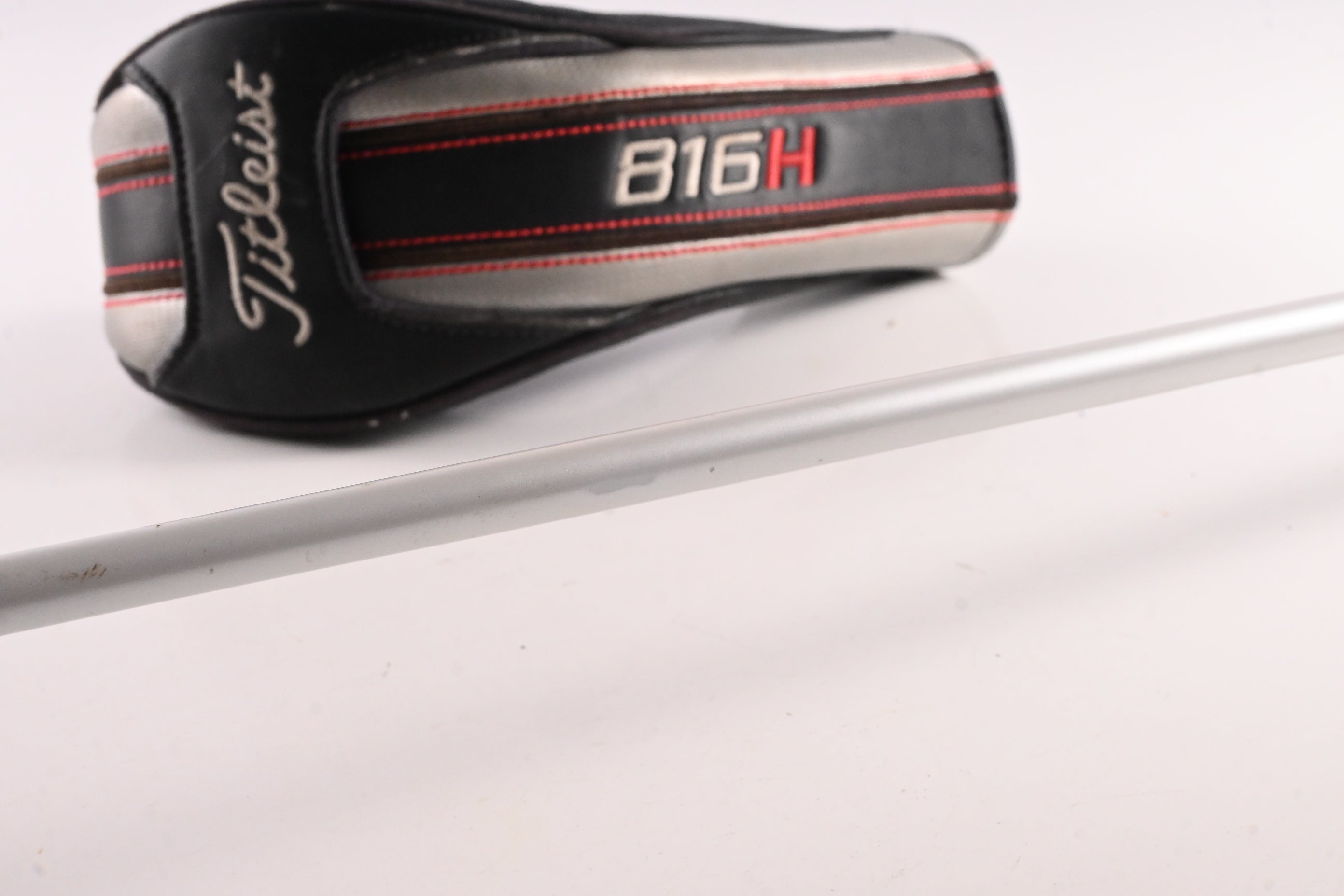 Left Hand Titleist 816 H1 #5 Hybrid / 25 Degree / Stiff Flex Aldila Rogue Black