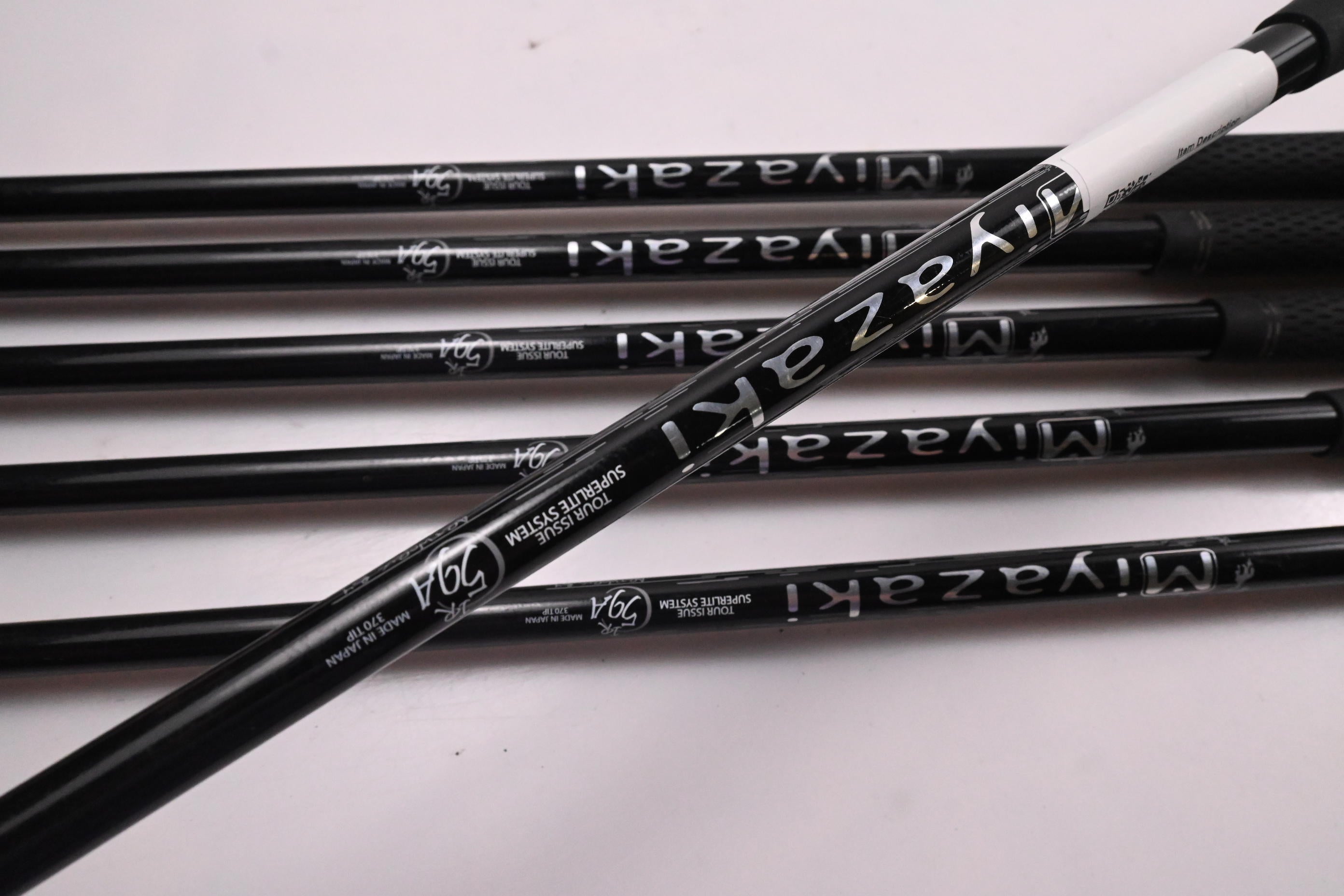 Cleveland 588 Altitude Irons / 5-PW / Senior Flex Miyazaki C.Kua 59 Shafts
