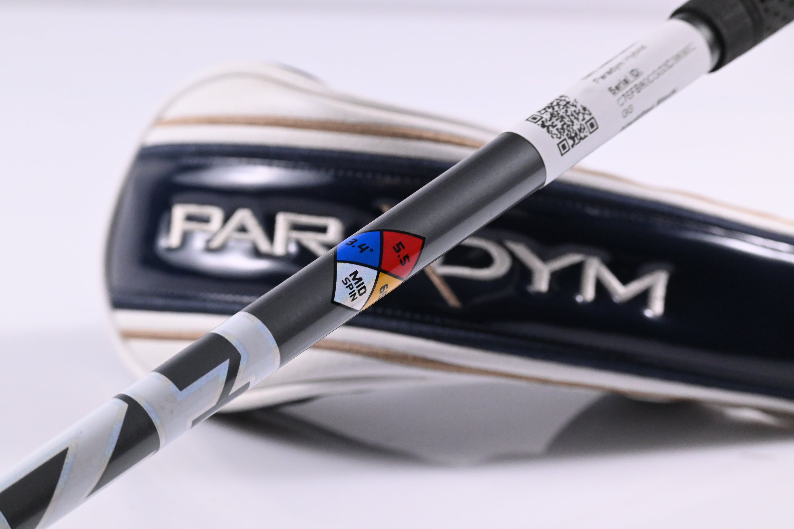 Callaway Paradym #4 Hybrid / 21 Degree / Regular Flex HZRDUS Silver 65 Shaft