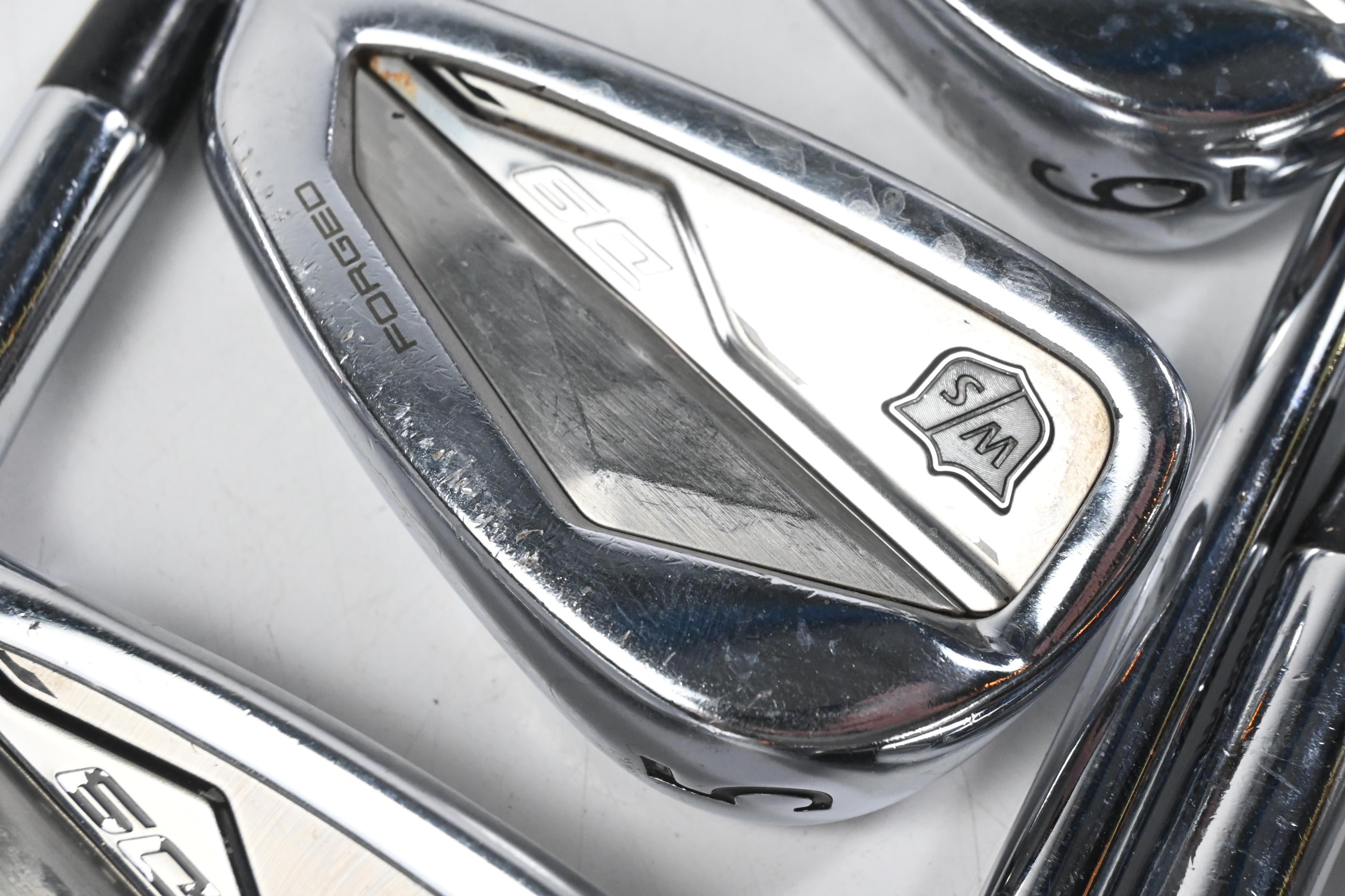Wilson D9 Forged Irons / 4-PW / Regular Flex Dynamic Gold 95 R300 Shafts