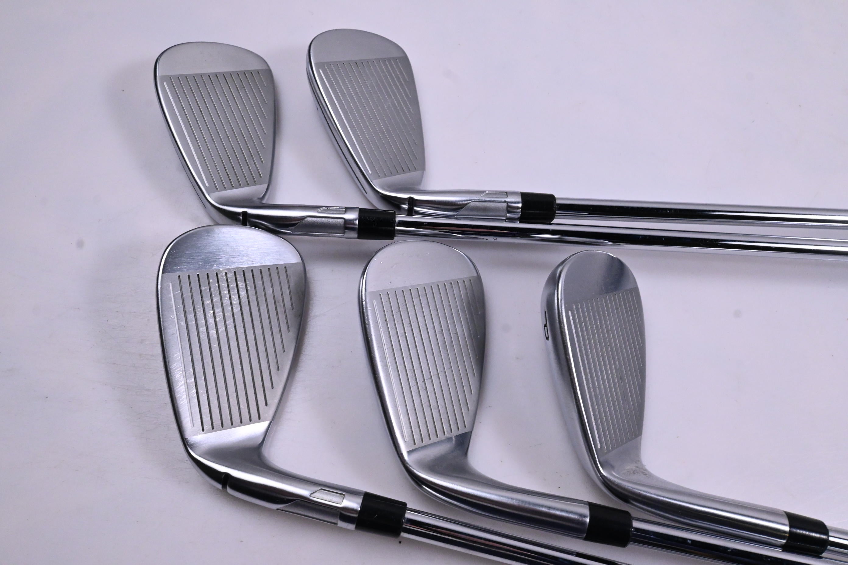 Taylormade Qi Irons / 6-PW / Regular Flex KBS MAX MT 85 Shafts