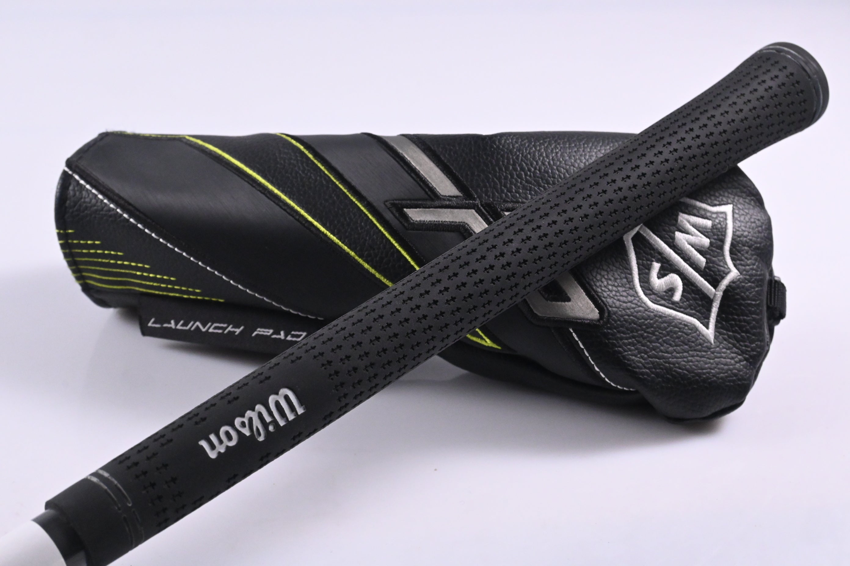 Wilson Launch Pad #4 Hybrid / 22.5 Degree / Regular Flex Evenflow 65 Shaft