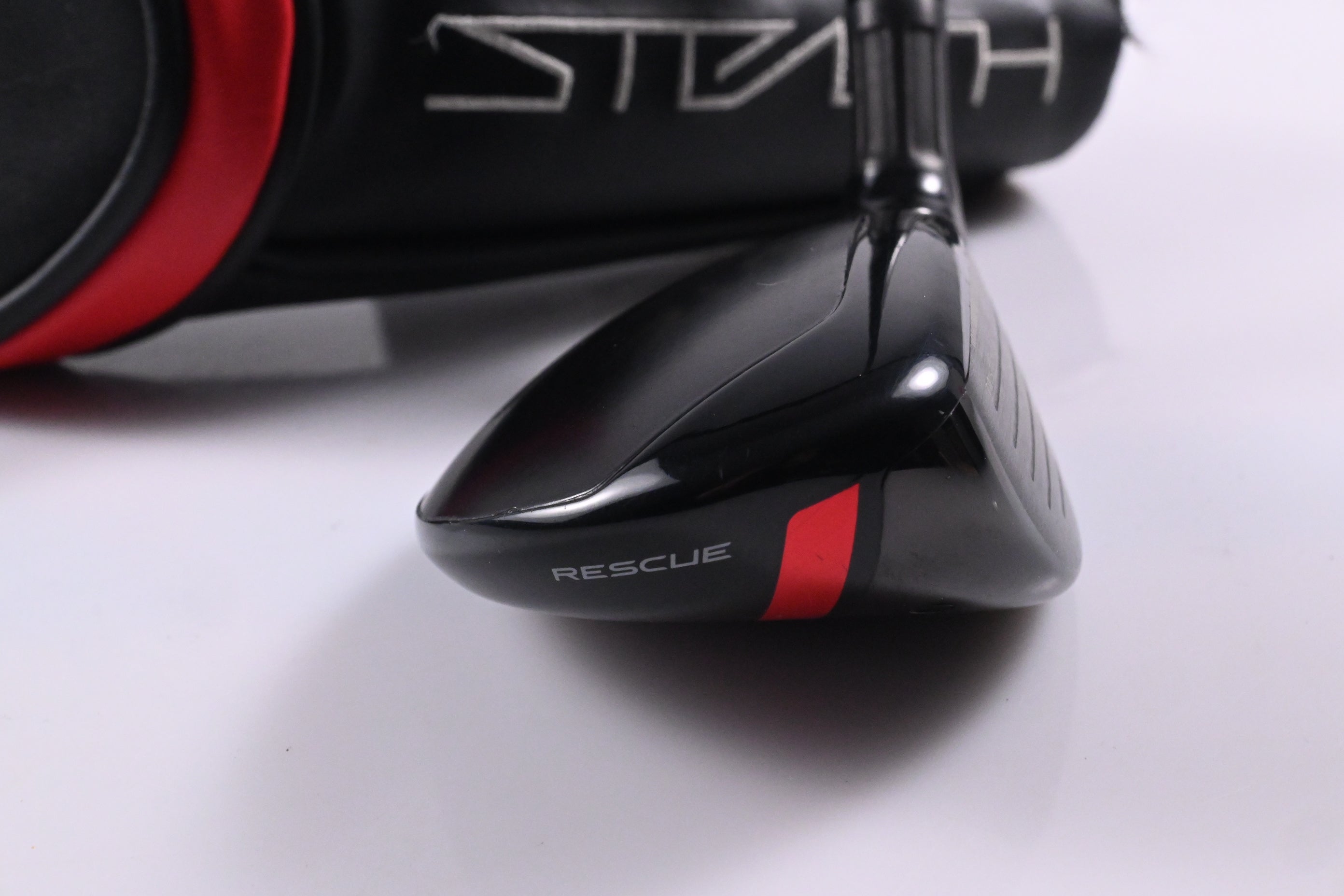 Taylormade Stealth #4 Hybrid / 22 Degree / Regular Flex Fujikura Vista Pro 50