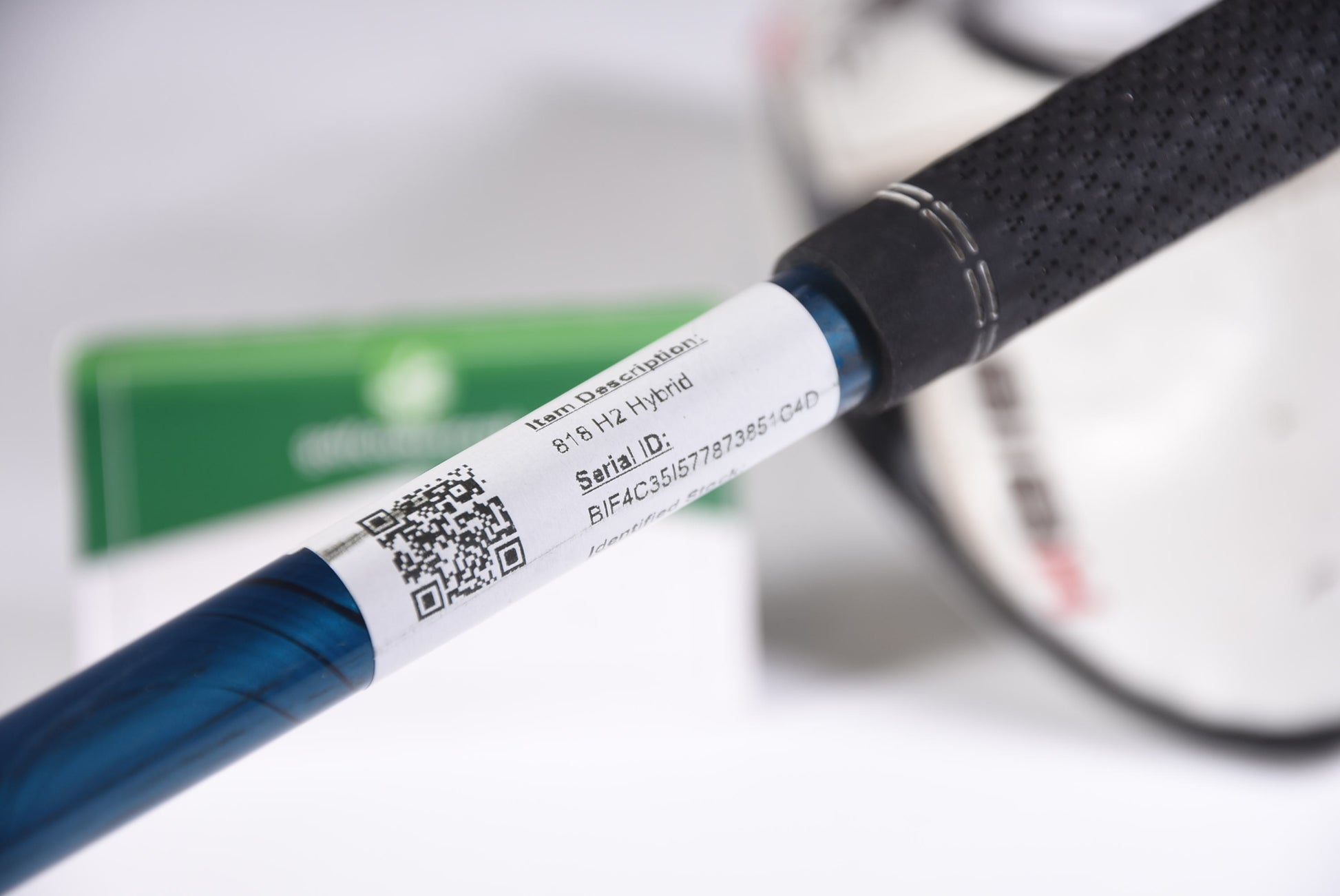 Titleist 818 H2 #2 Hybrid / 17 Degree / Stiff Flex EvenFlow Blue 85 Shaft