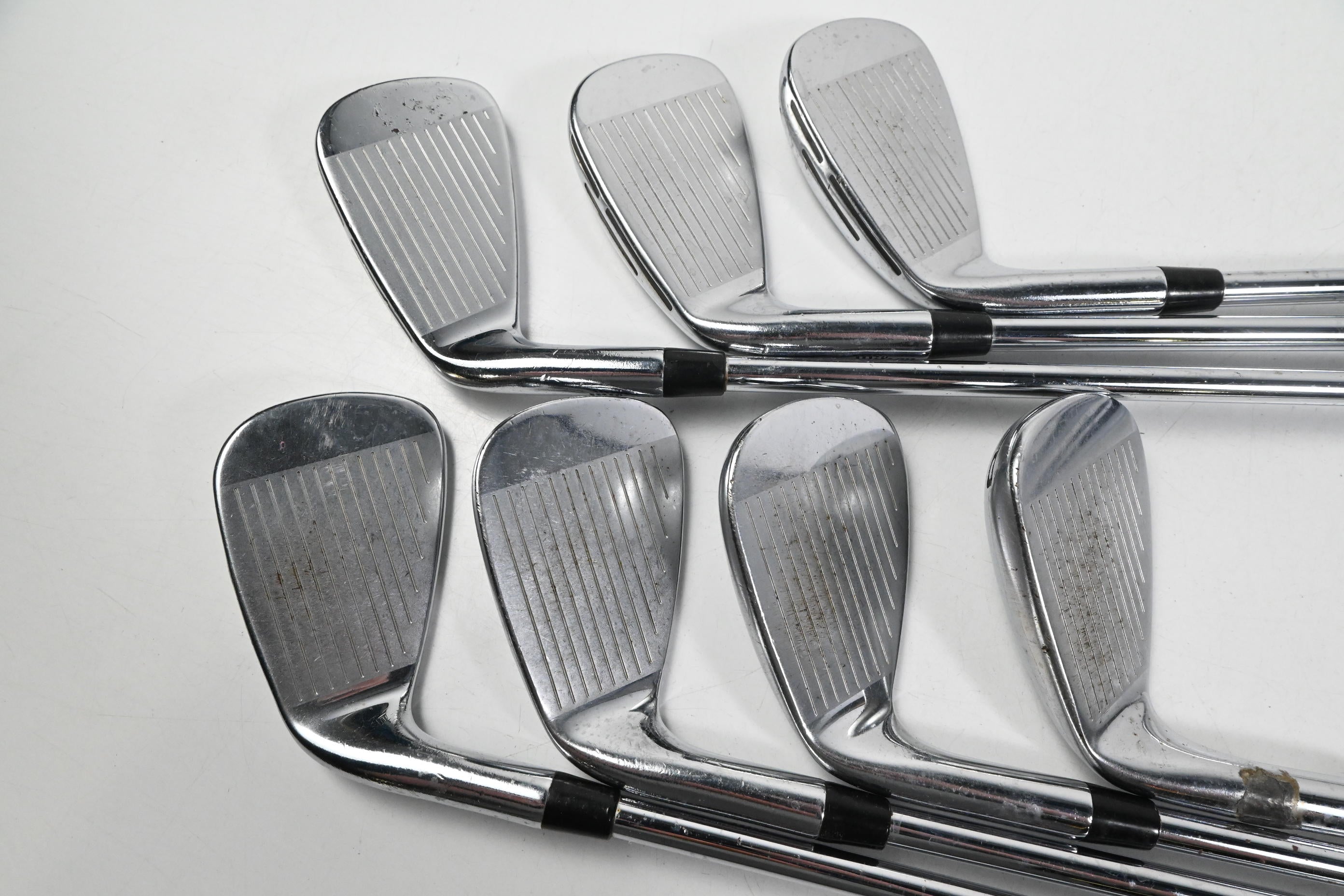 Wilson D9 Forged Irons / 4-PW / Regular Flex Dynamic Gold 95 R300 Shafts