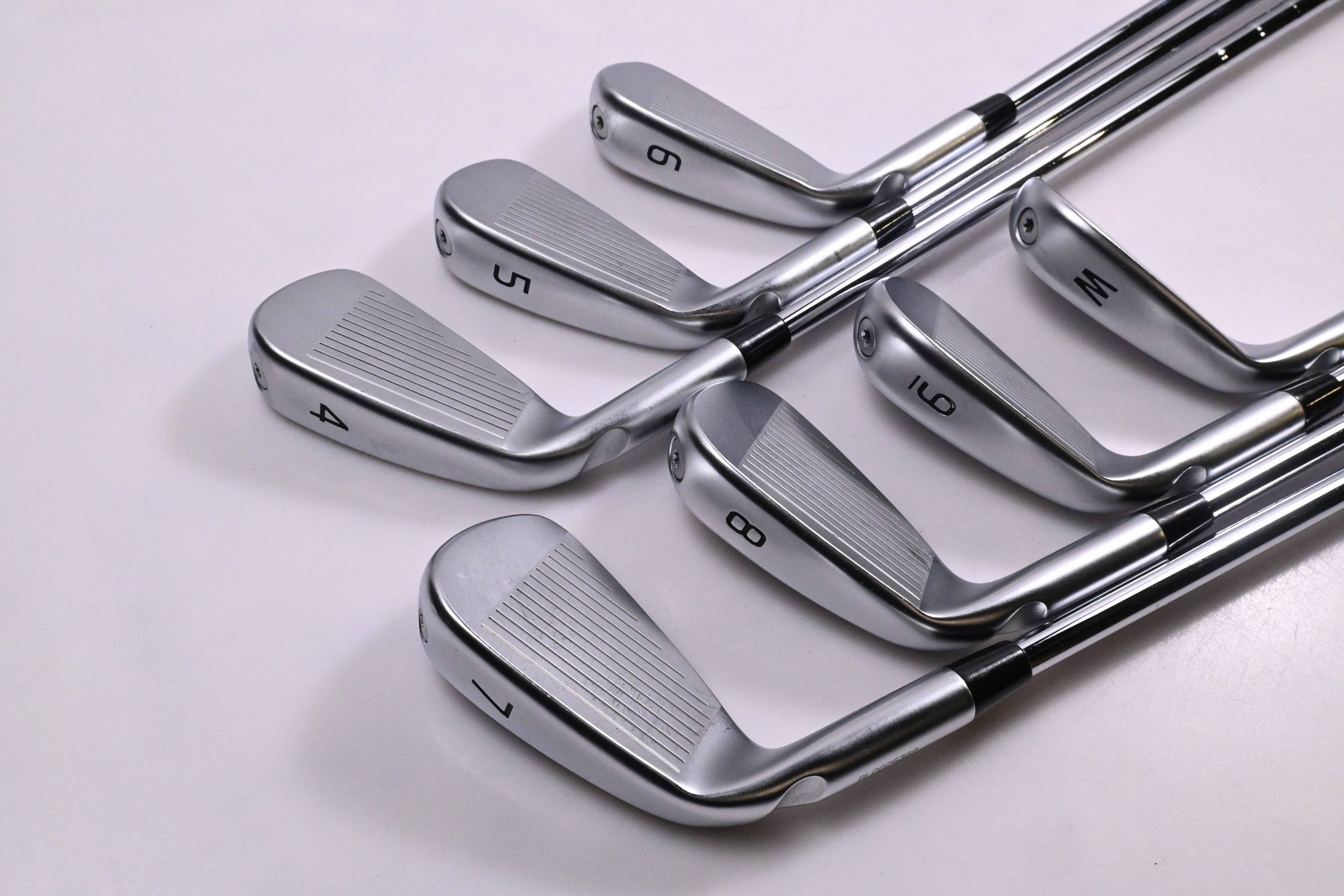 Ping I240 Irons / 4-PW / Blue Dot / Stiff Flex N.S.Pro Modus³ Tour 105 Shafts