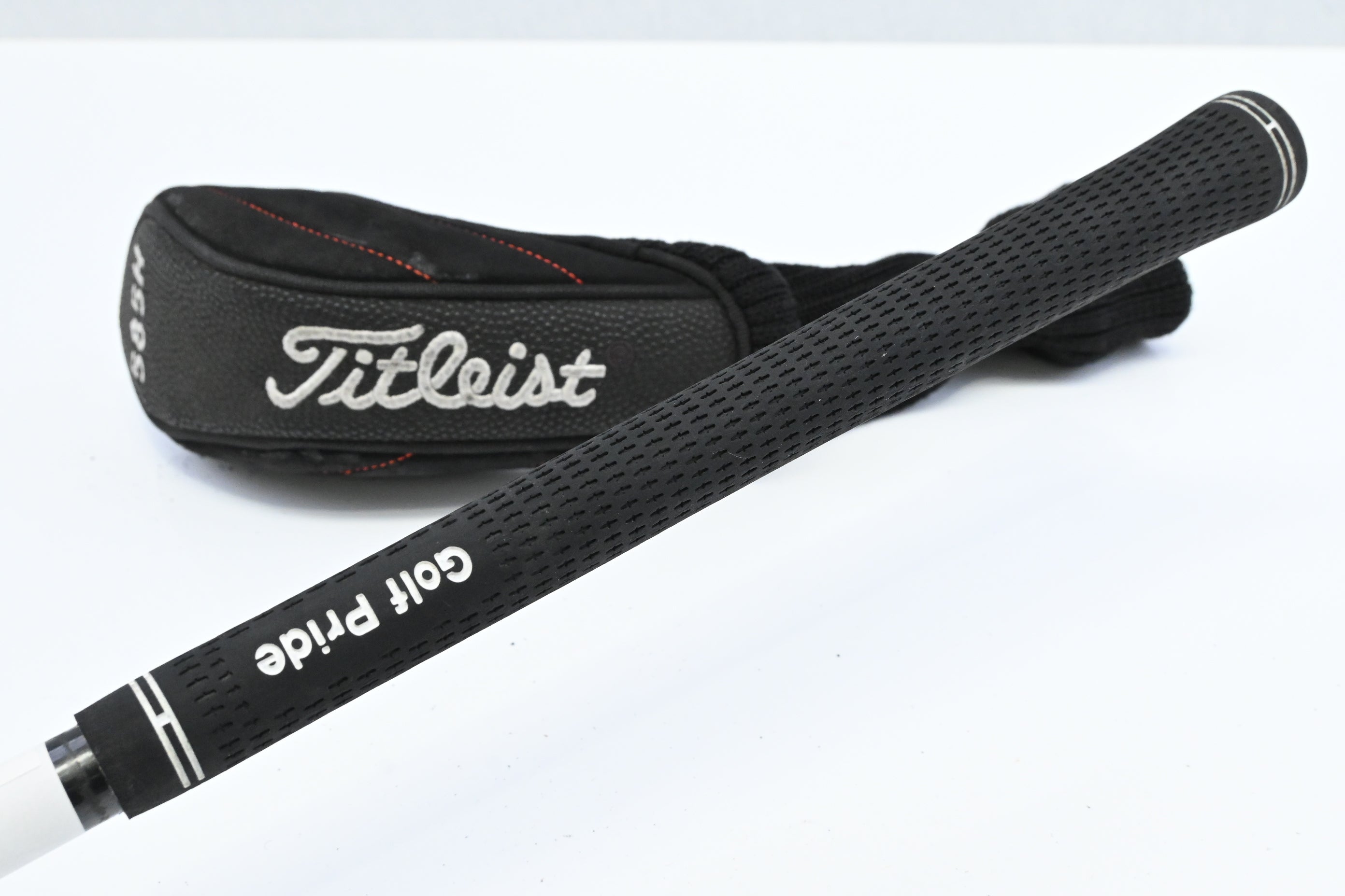Titleist 585.H #3 Hybrid / 19 Degree / Regular Flex Titleist 4175 Shaft