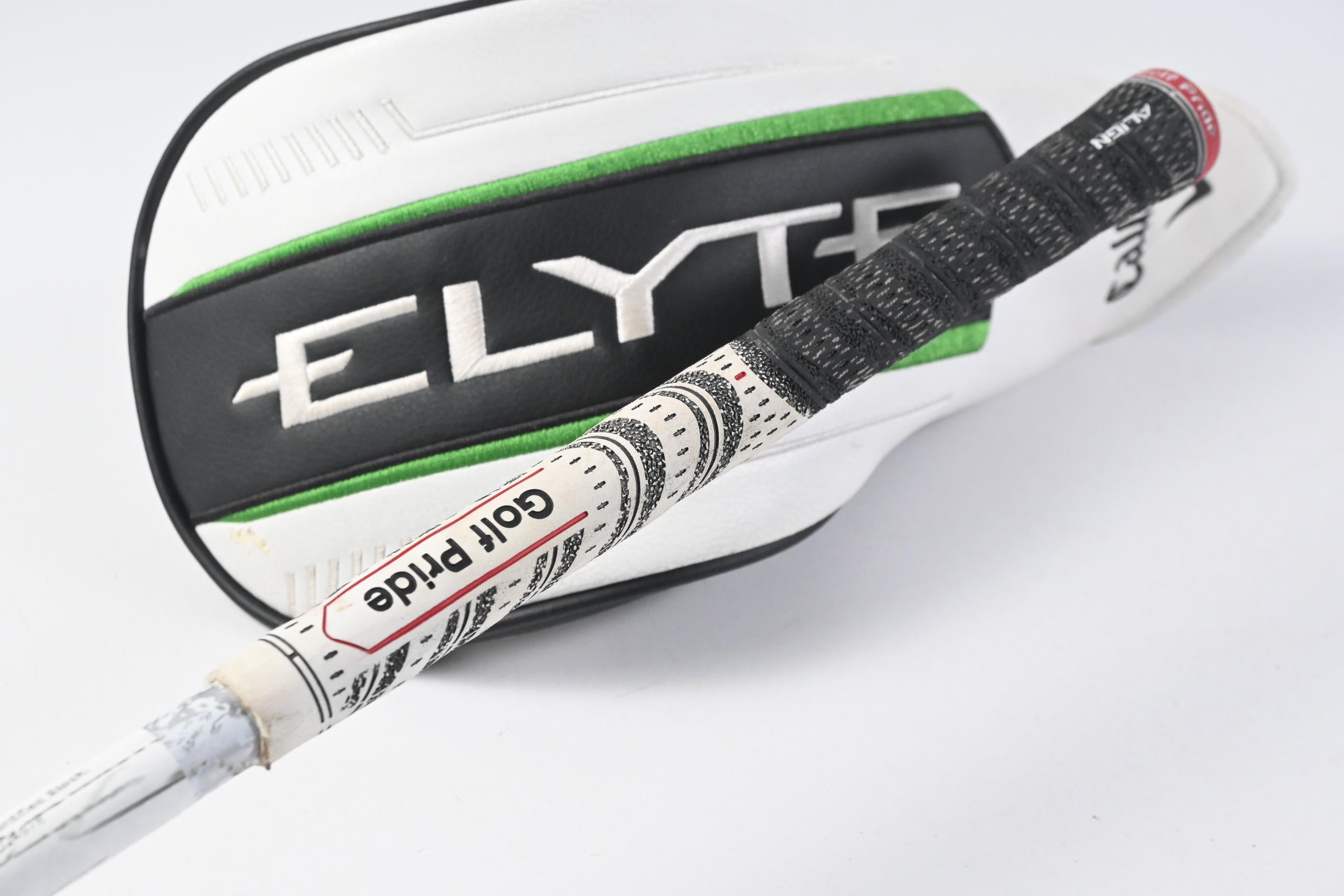 Callaway Elyte Driver / 9 Degree / Regular Flex Denali Charcoal 50 Shaft