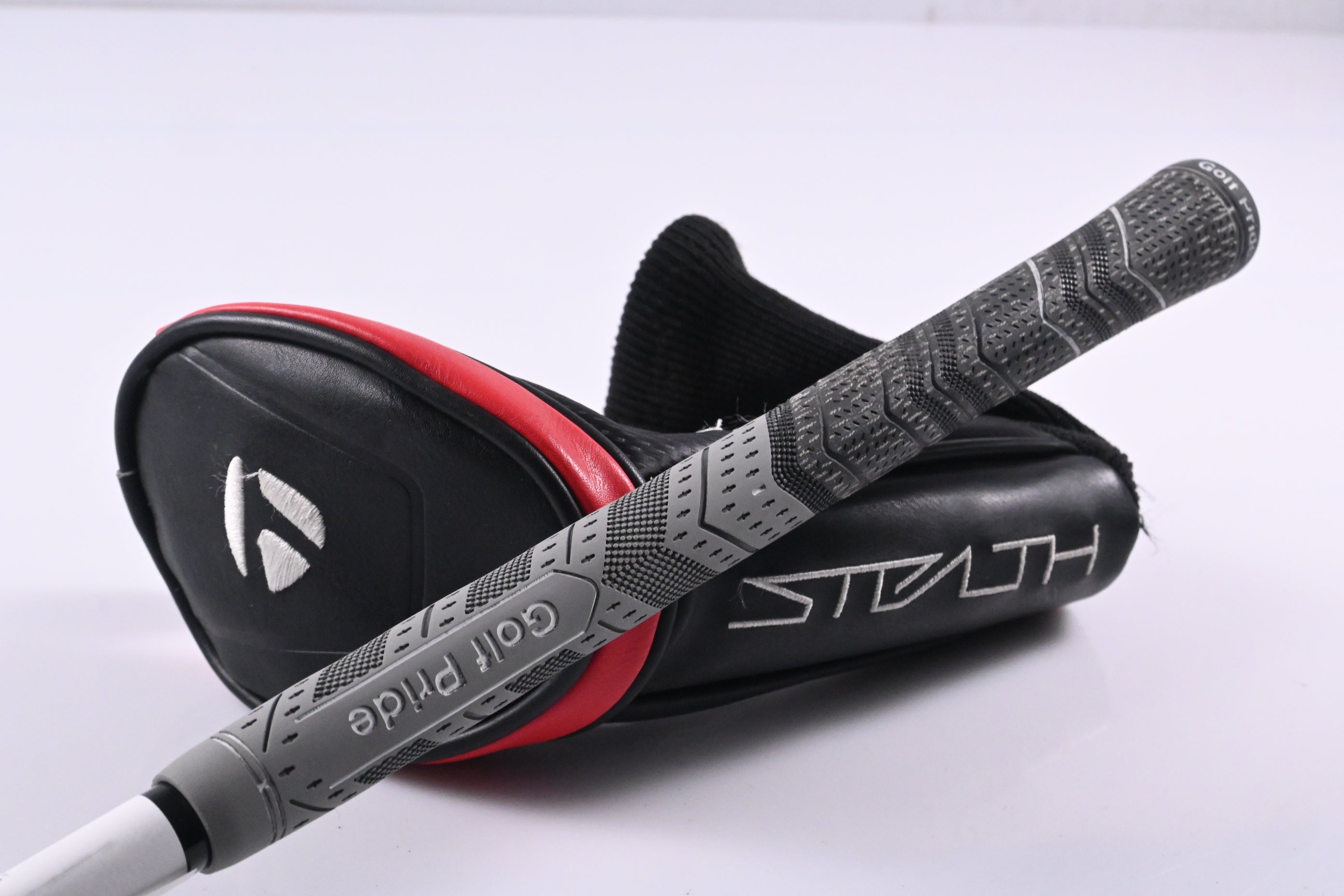 Taylormade Stealth #4 Hybrid / 22 Degree / Regular Flex Fujikura Vista Pro 50