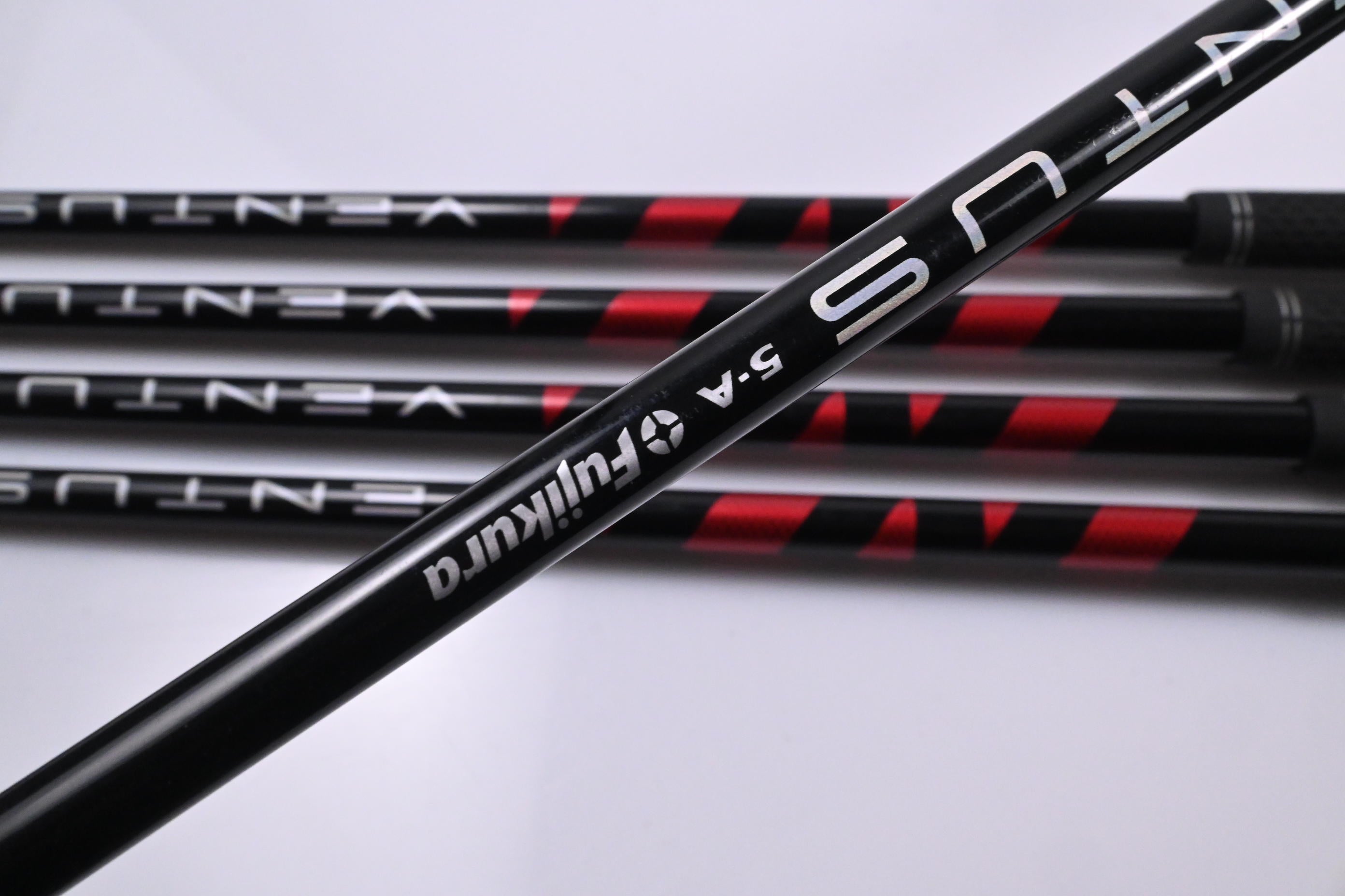 Taylormade Stealth Irons / 7-PW+SW / Senior Flex Fujikura Ventus Red 5 Shafts
