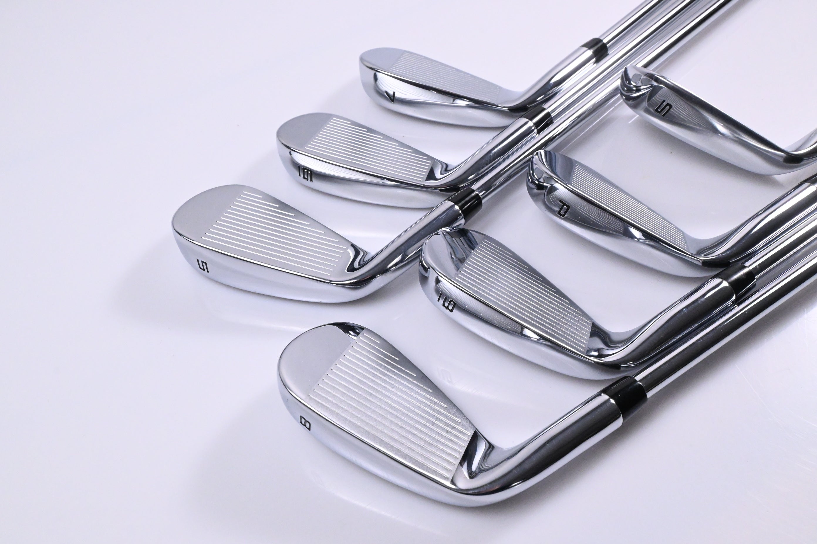 Callaway Elyte Irons / 5-PW+SW / Regular Flex True Temper Vector 80 Shafts