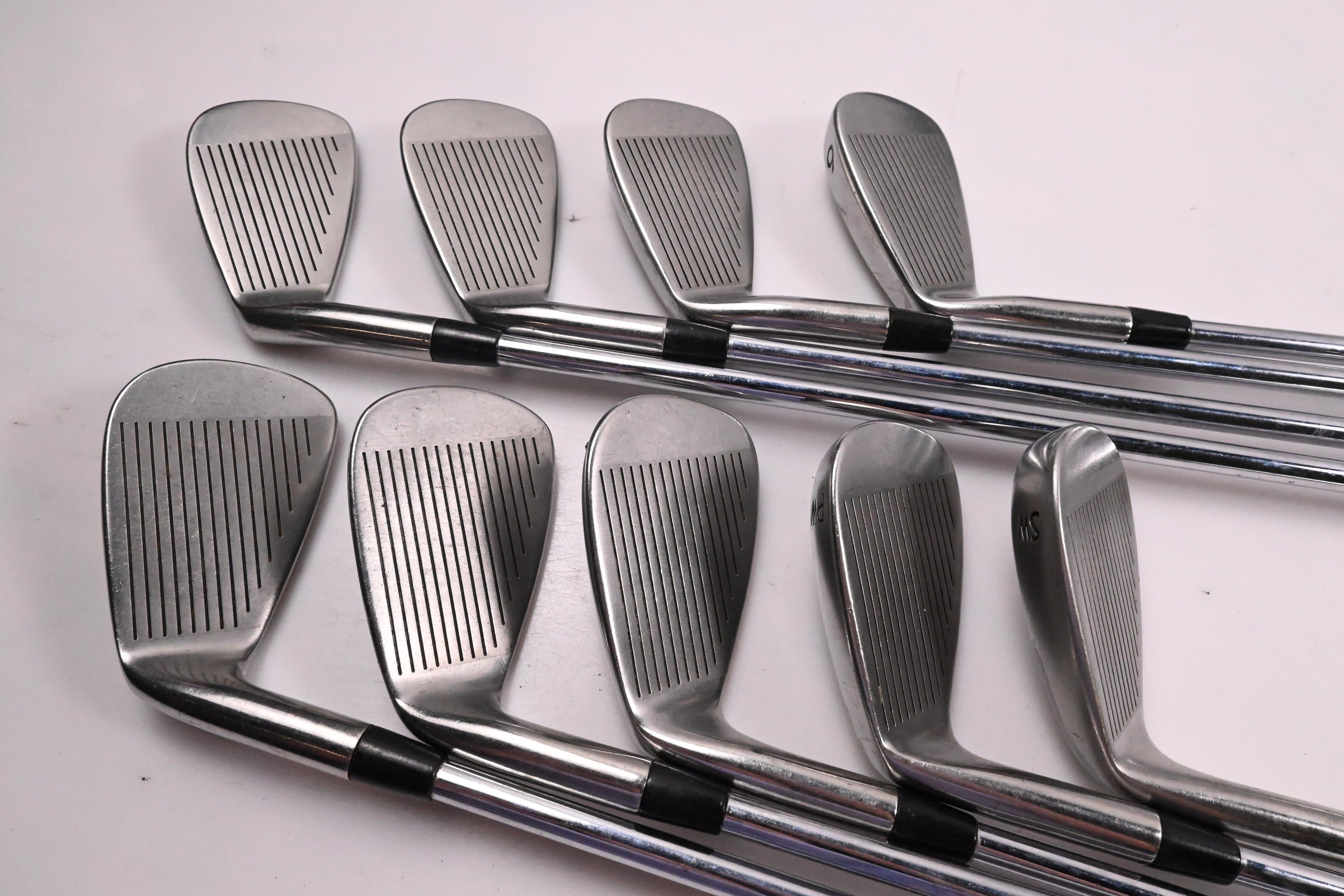 Progen Full Bore Irons / 3-PW+SW / Regular Flex Dynamic Gold Lite R300 Shafts