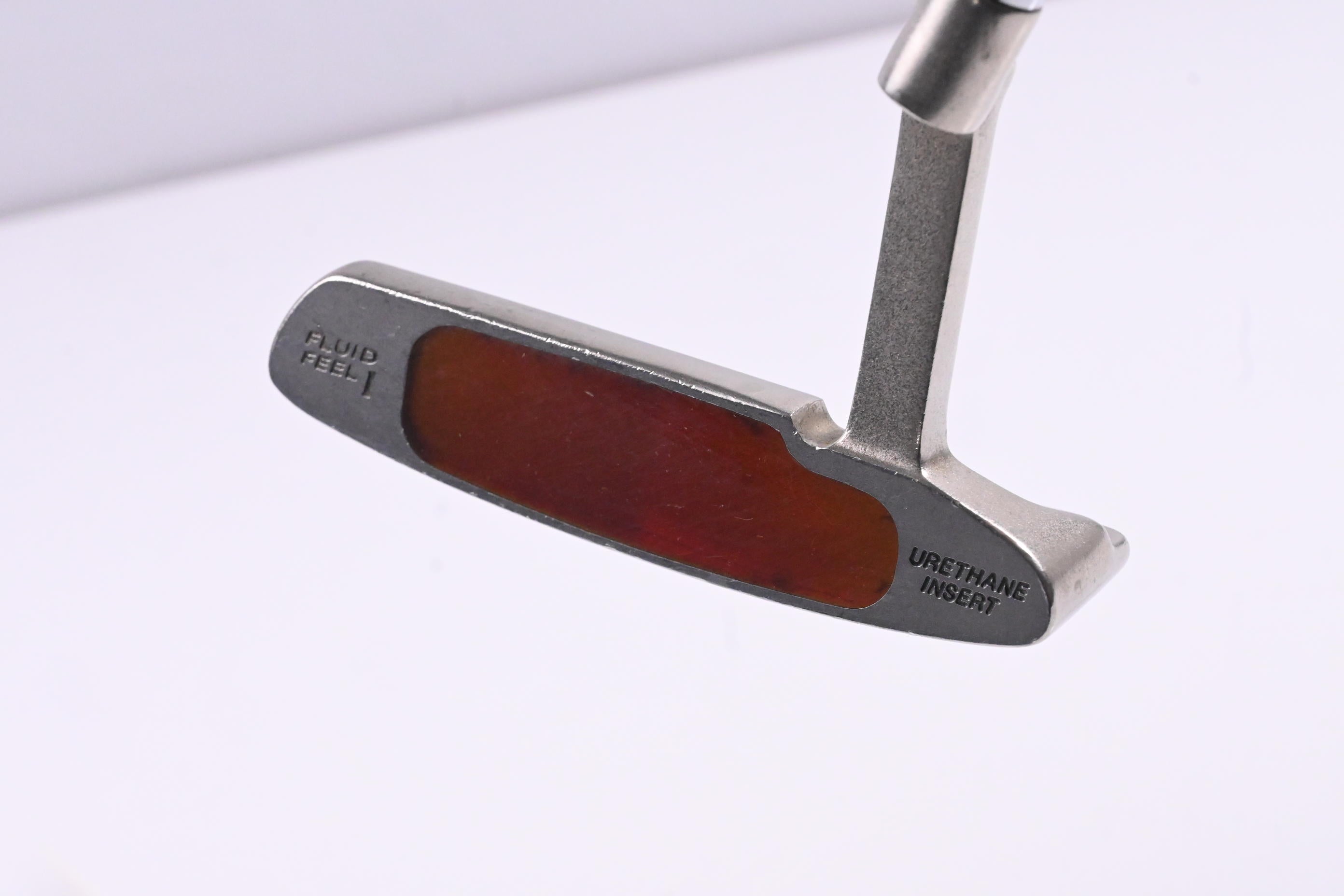 Wilson Deep Red Fluid Feel Putter / 36 Inch