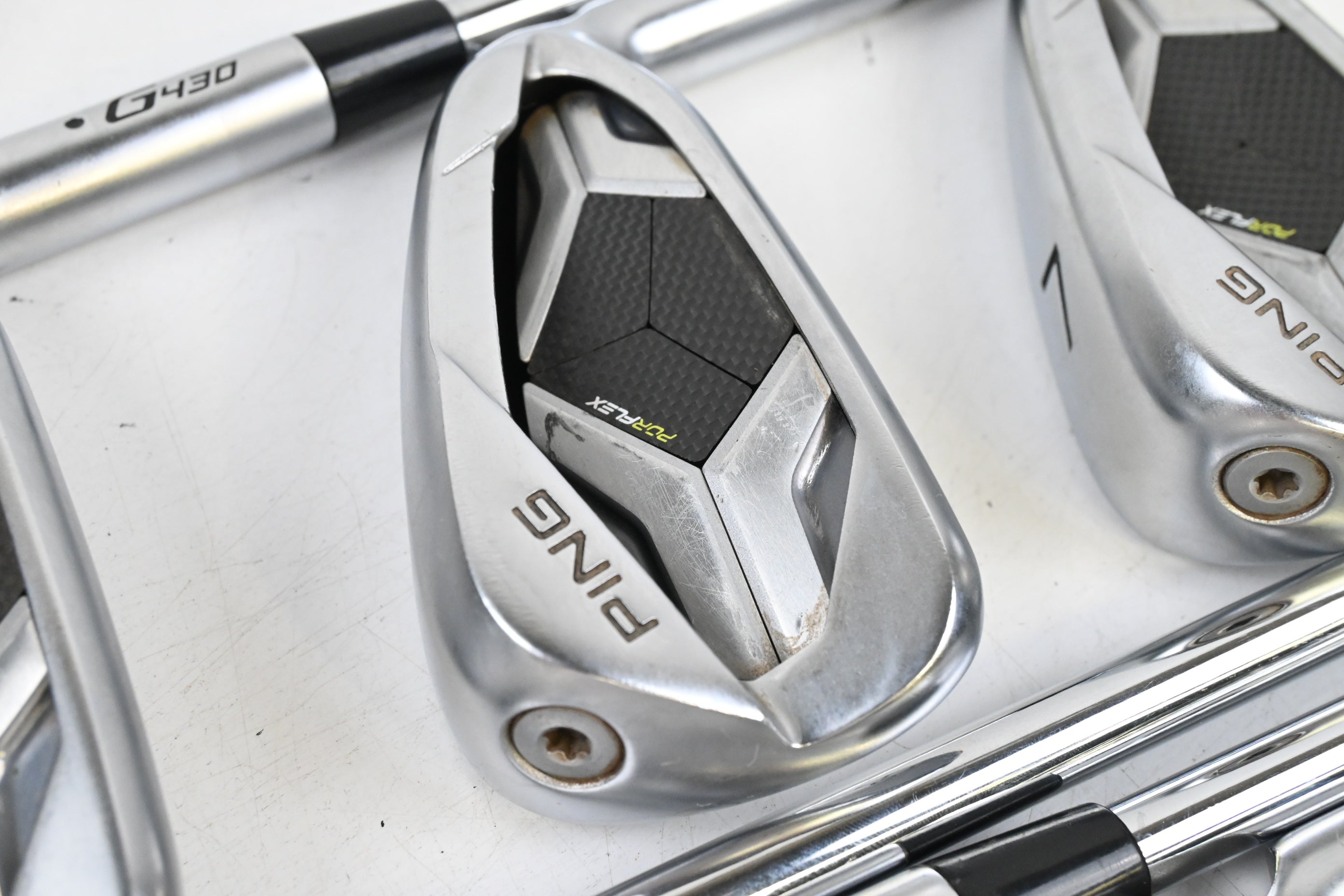 Ping G430 Irons / 5-PW+SW / Black Dot / Regular Flex Ping AWT 2.0 Shafts