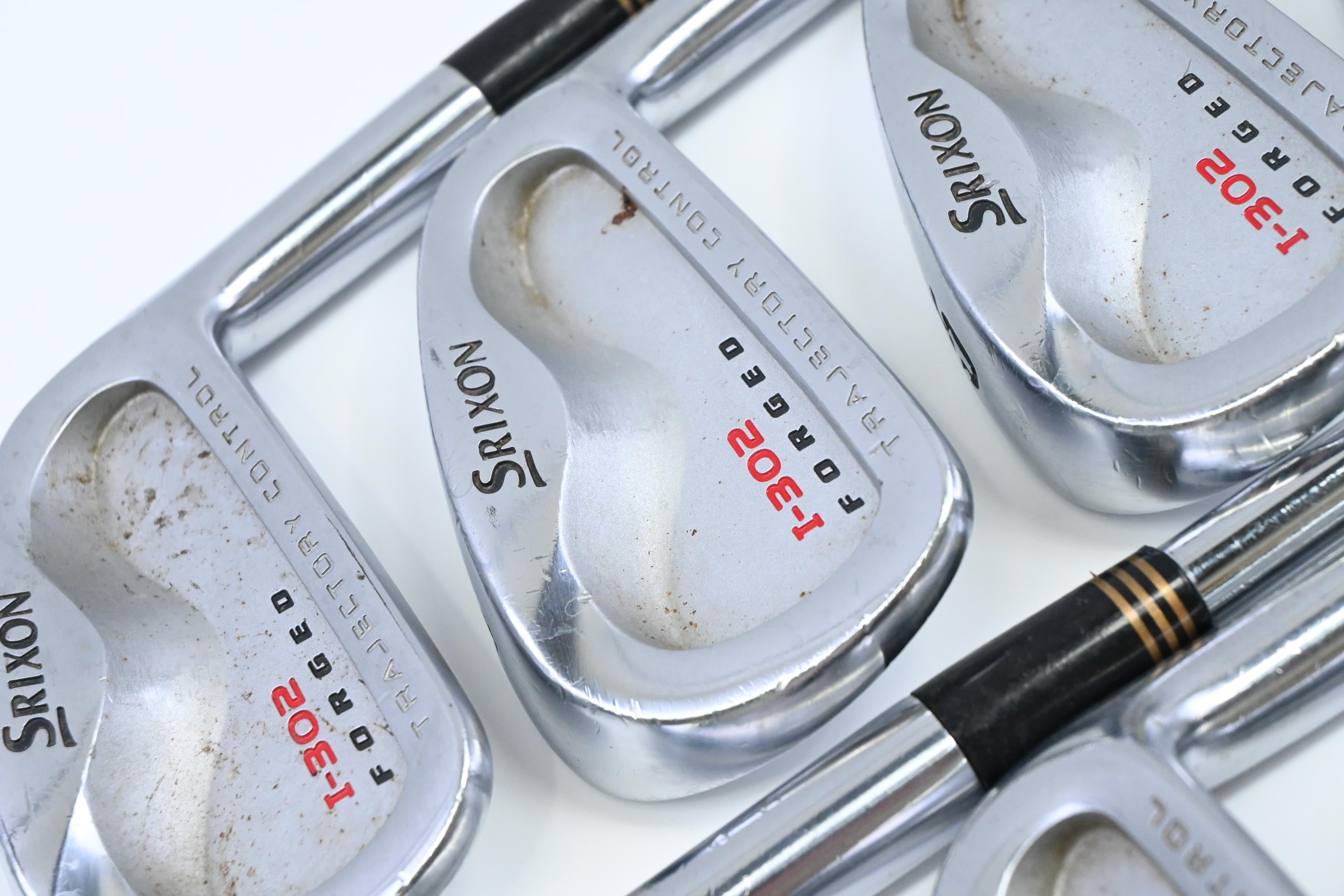 Srixon I-302 Forged Irons / 3-PW / Stiff Flex FCM Rifle Shafts