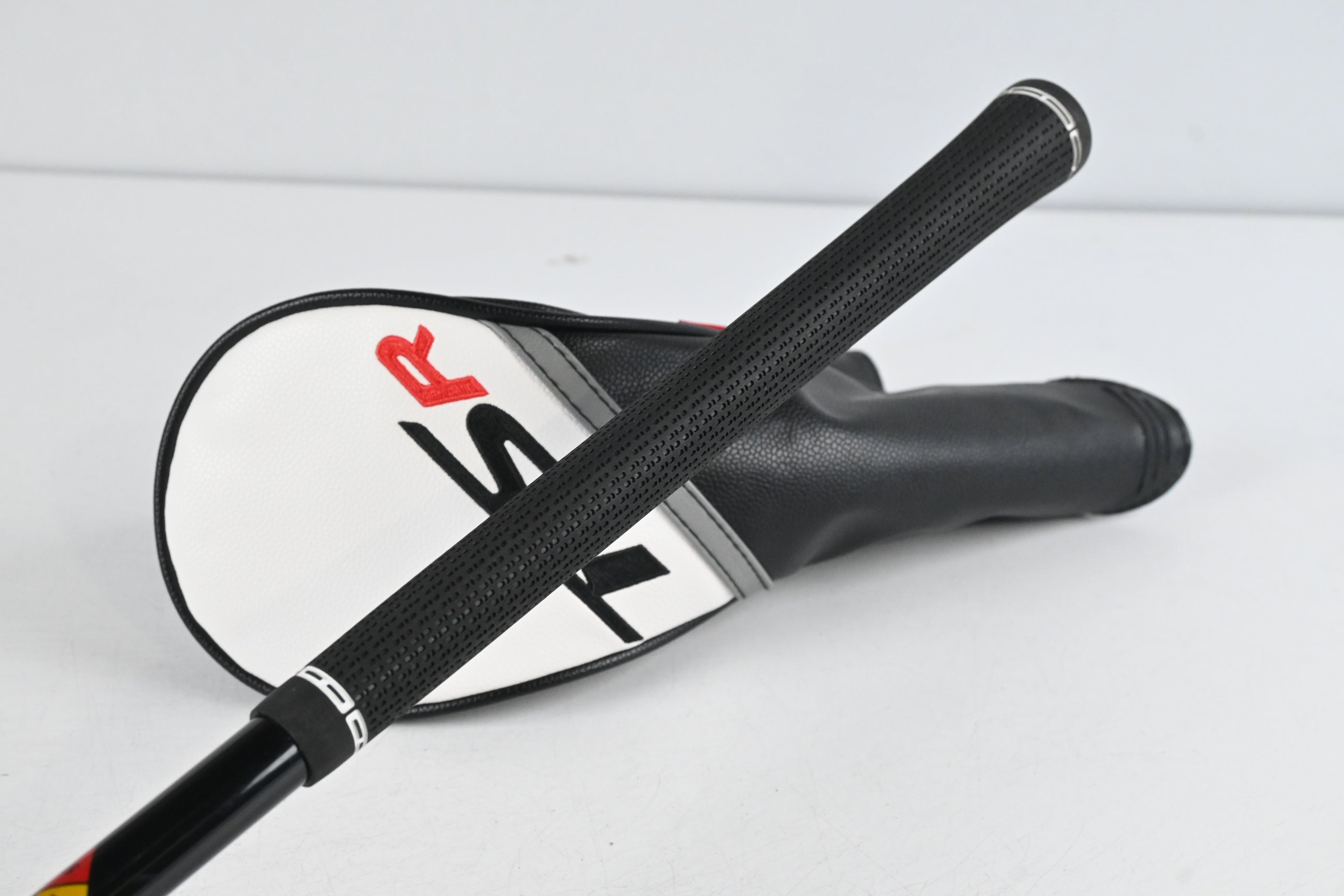 Titleist TSR2+ #3 Wood / 14.5 Degree / Regular Flex Hzrdus Gen 4 Black 70 Shaft