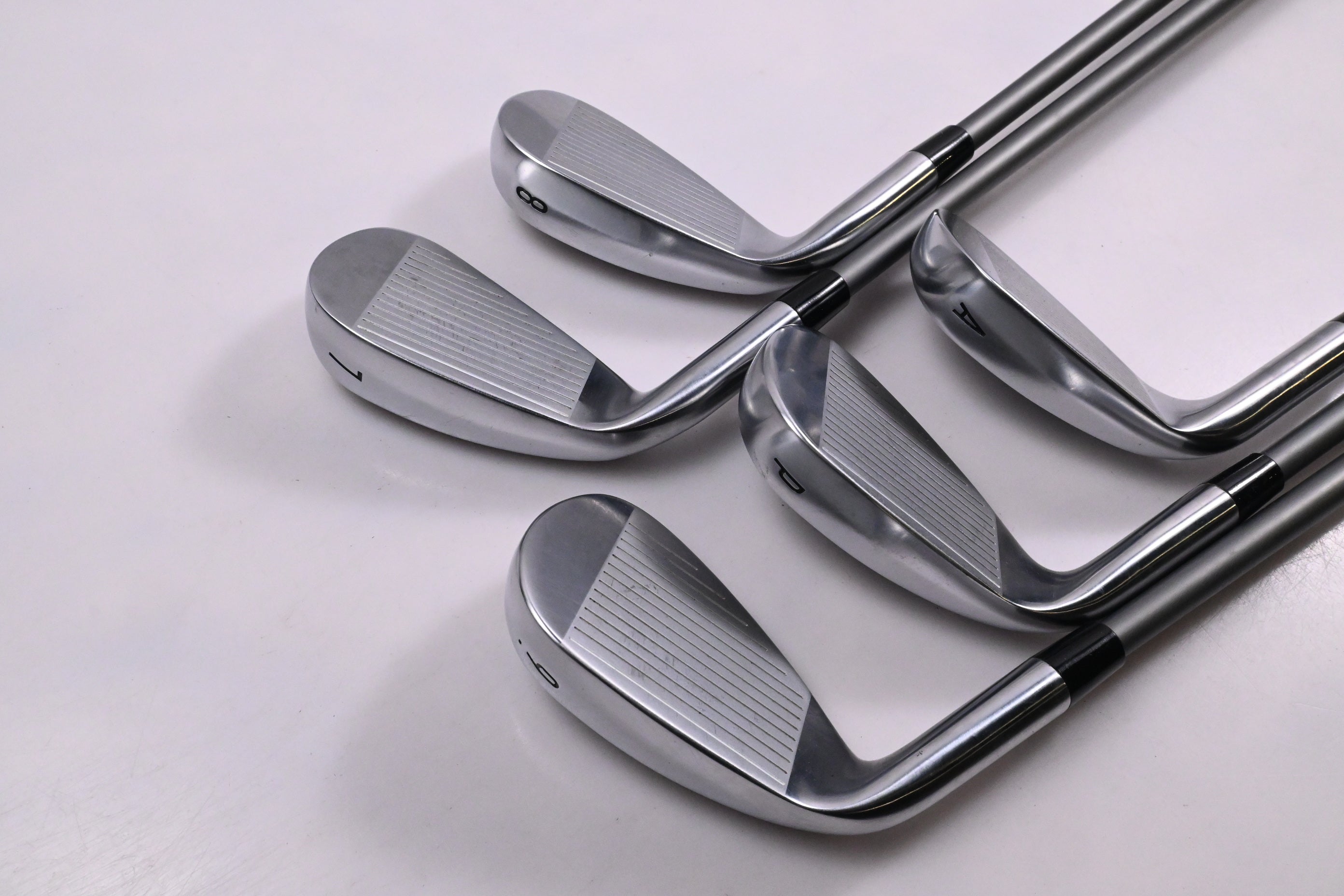 Callaway Quantum Max OS Irons / 7-PW+AW / Regular Flex Denali Frost Silver 60