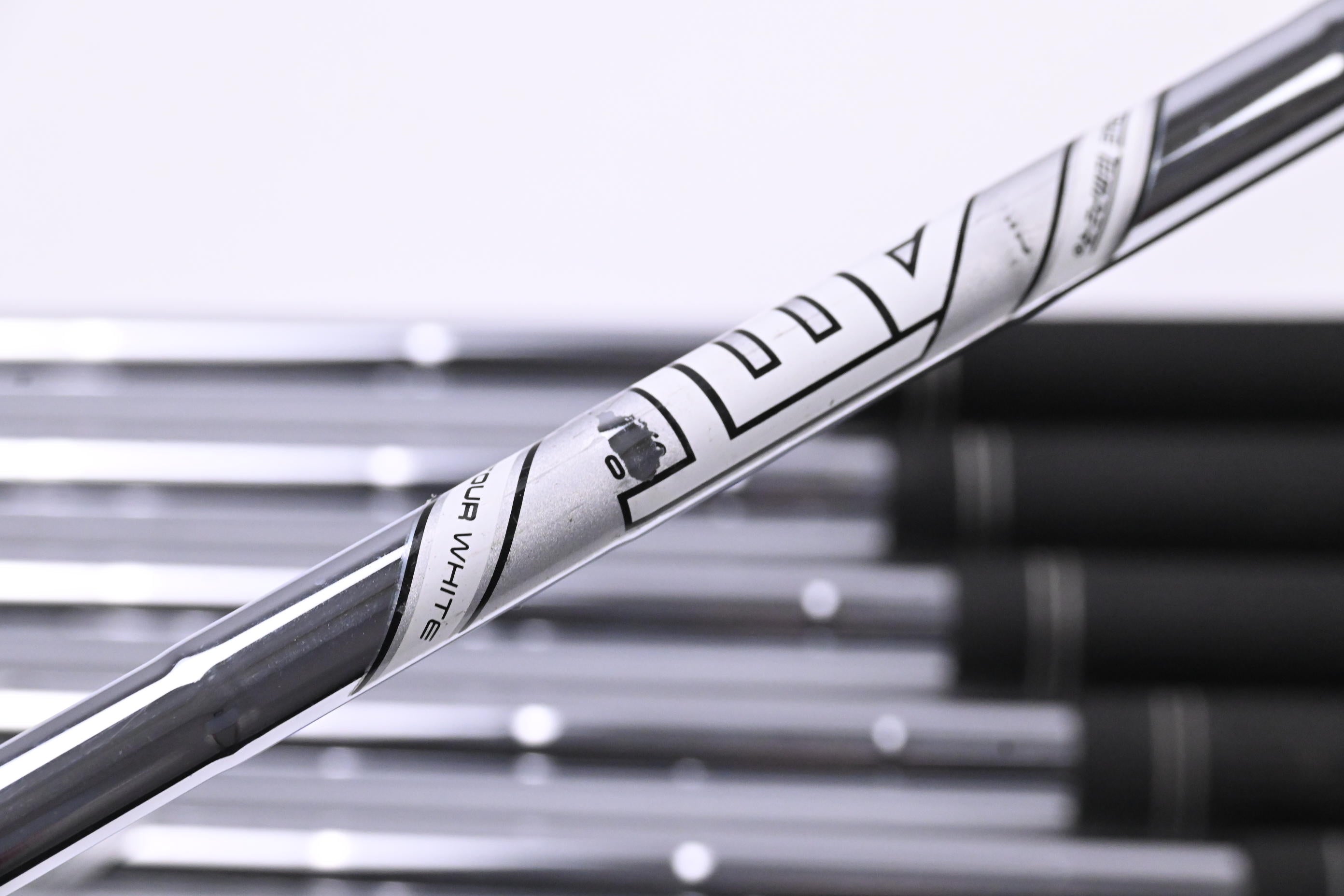 Titleist 718 AP2 Irons / 4-PW / Stiff Flex AMT Tour White S300 Shafts