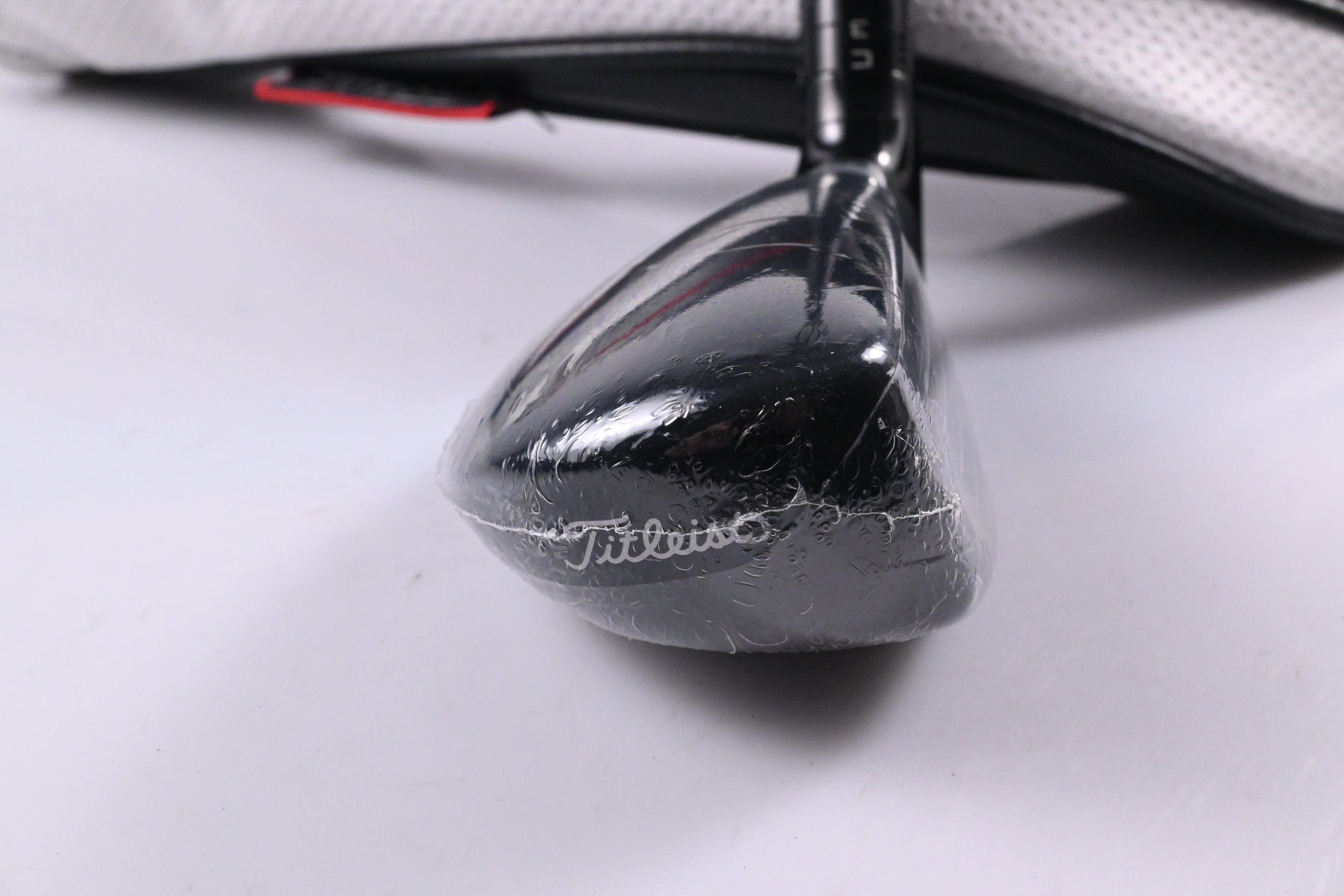Titleist GT3 #3 Hybrid / 19 Degree / Stiff Flex HZRDUS Black 80 Shaft