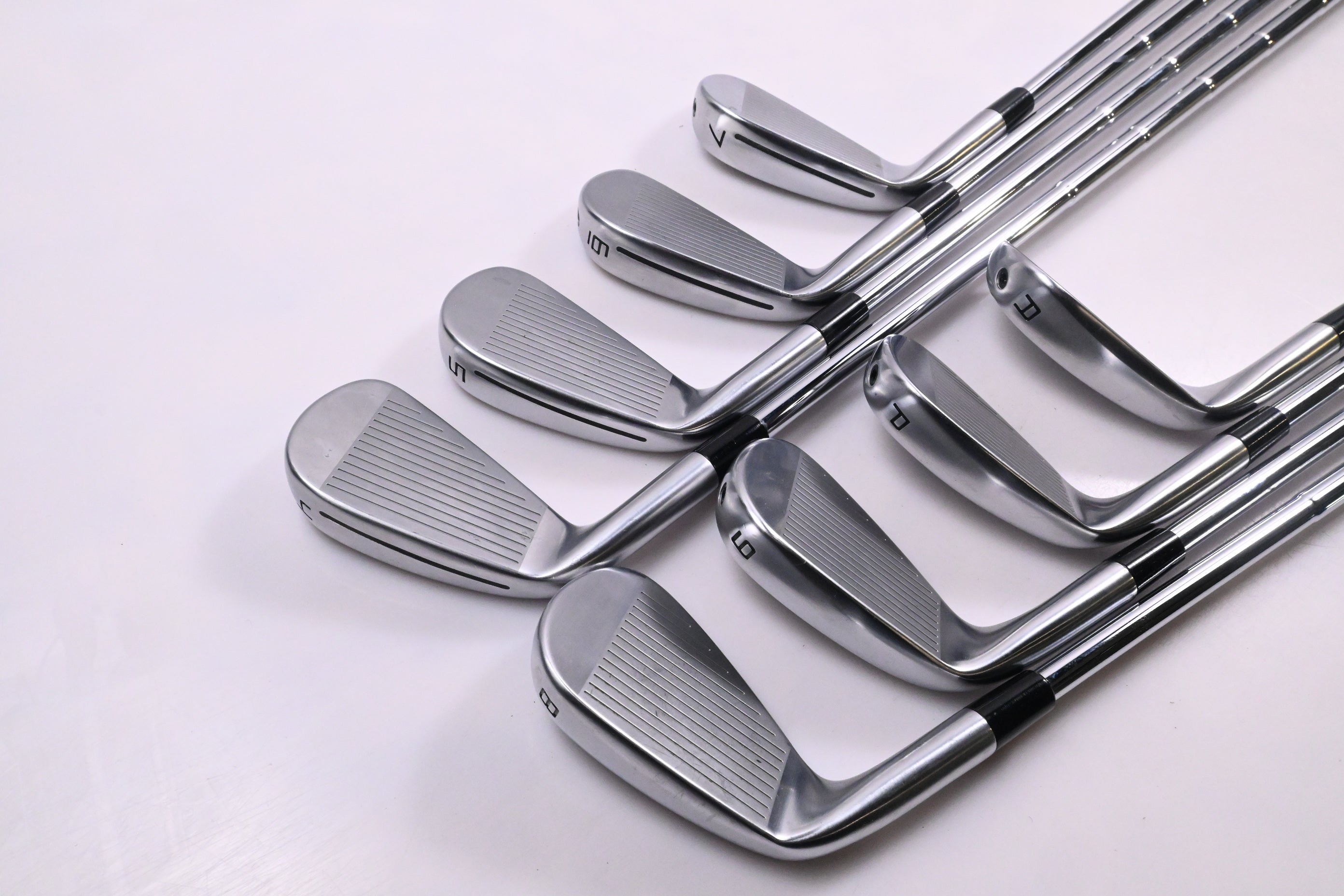 Taylormade P790 2025 Irons / 4-PW+AW / Stiff Flex Dynamic Gold Mid 115 S300