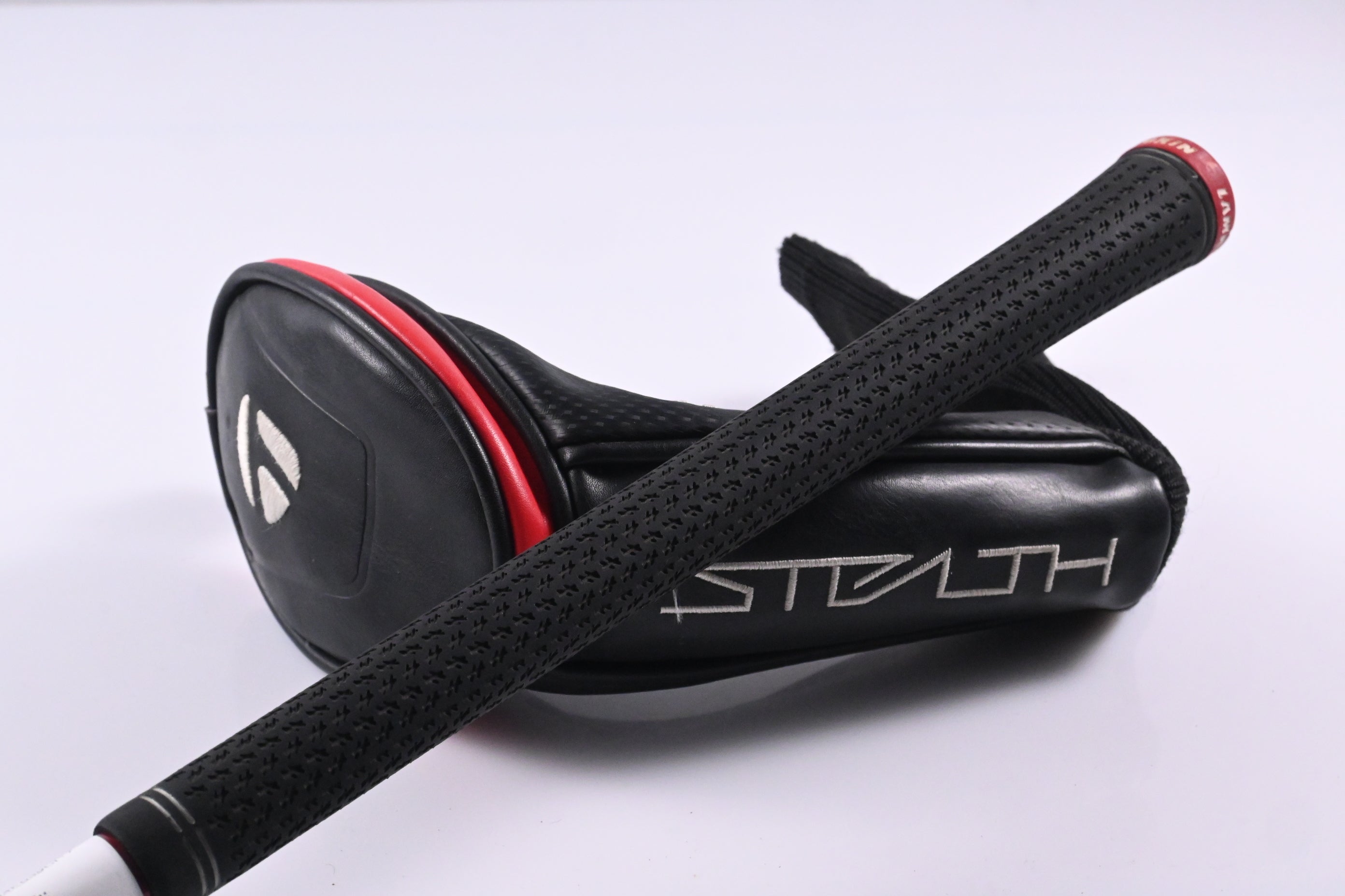 Taylormade Stealth Plus #4 Hybrid / 22 Degree / Stiff Flex HZRDUS RDX Smoke Red