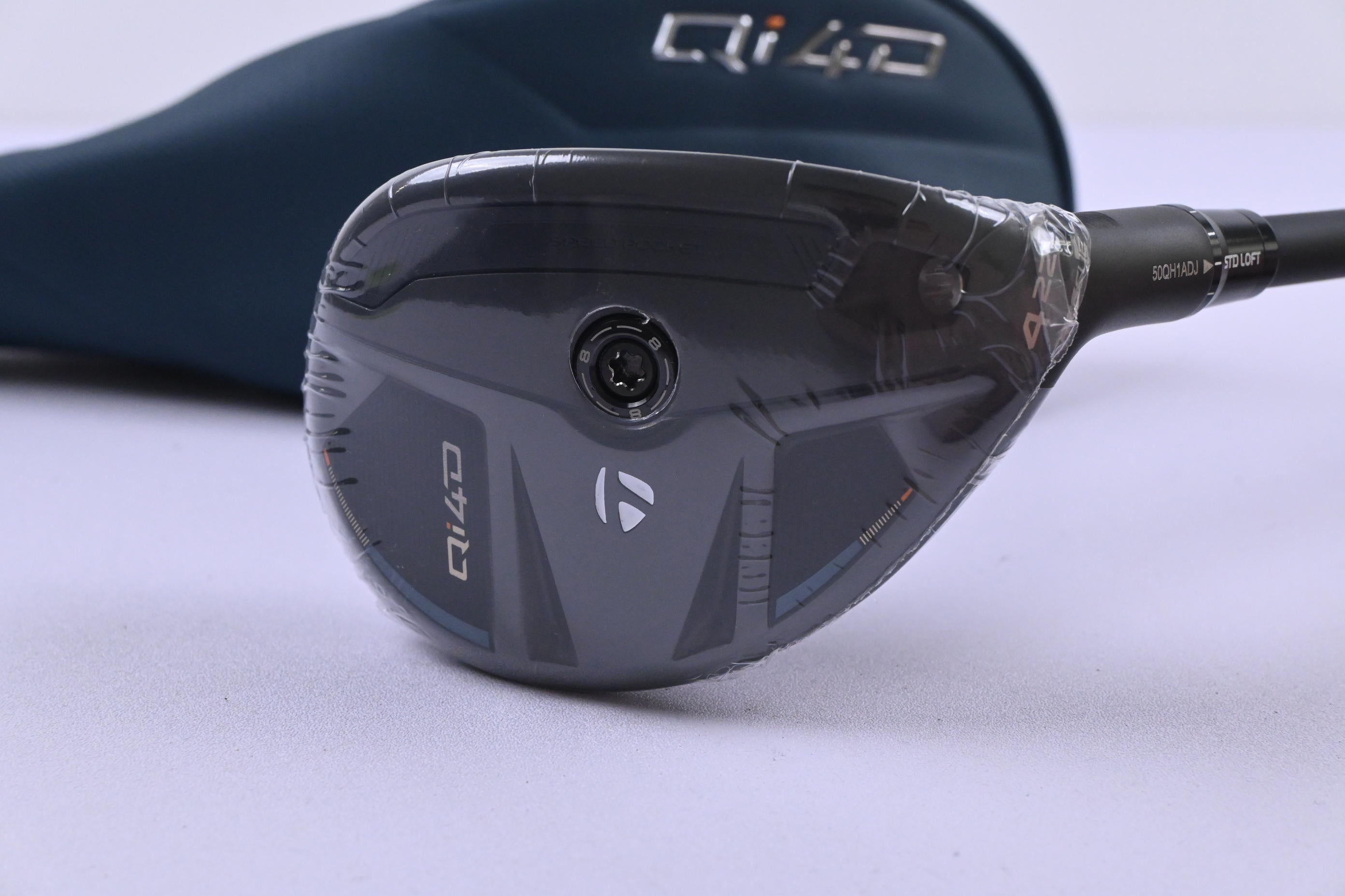 Taylormade Qi4D #4 Hybrid / 22 Degree / Regular Flex KBS REAX 65 Shaft
