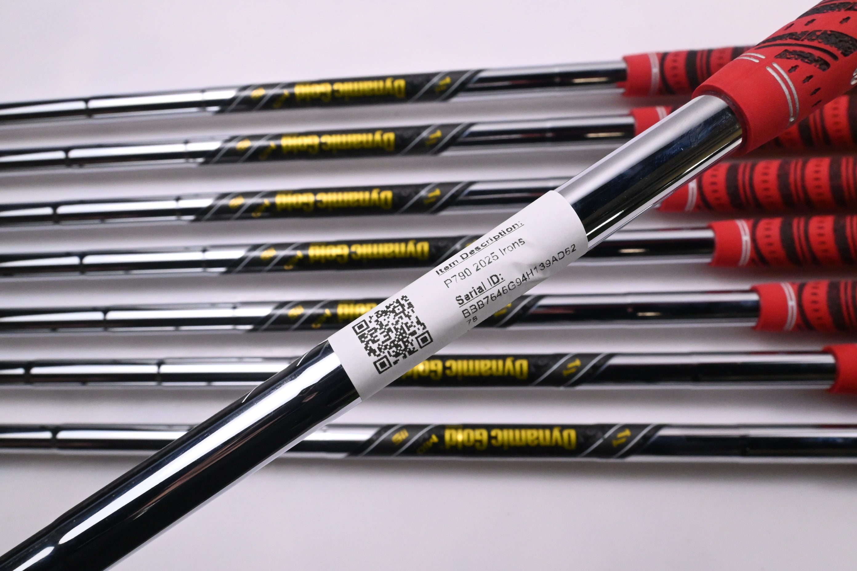 Taylormade P790 2025 Irons / 4-PW+AW / Stiff Flex Dynamic Gold Mid 115 S300