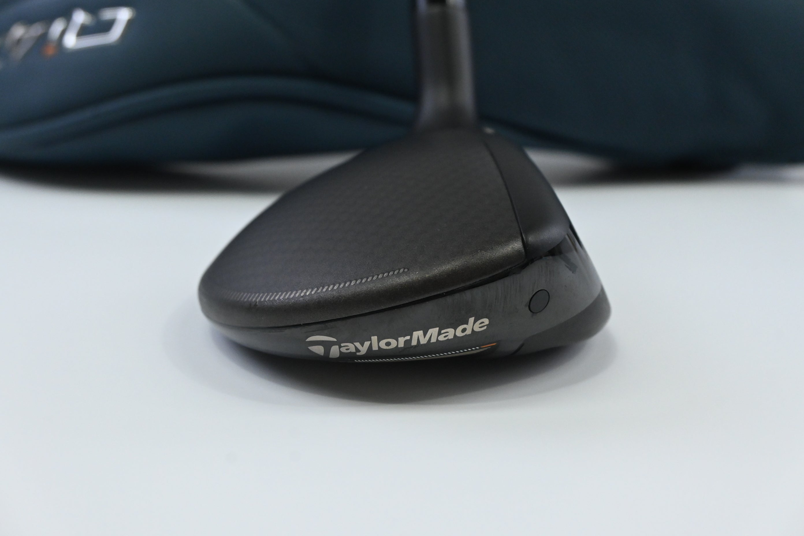 Taylormade Qi4D Max Lite #5 Hybrid / 26 Degree / Senior Flex Reax White 45 Shaft