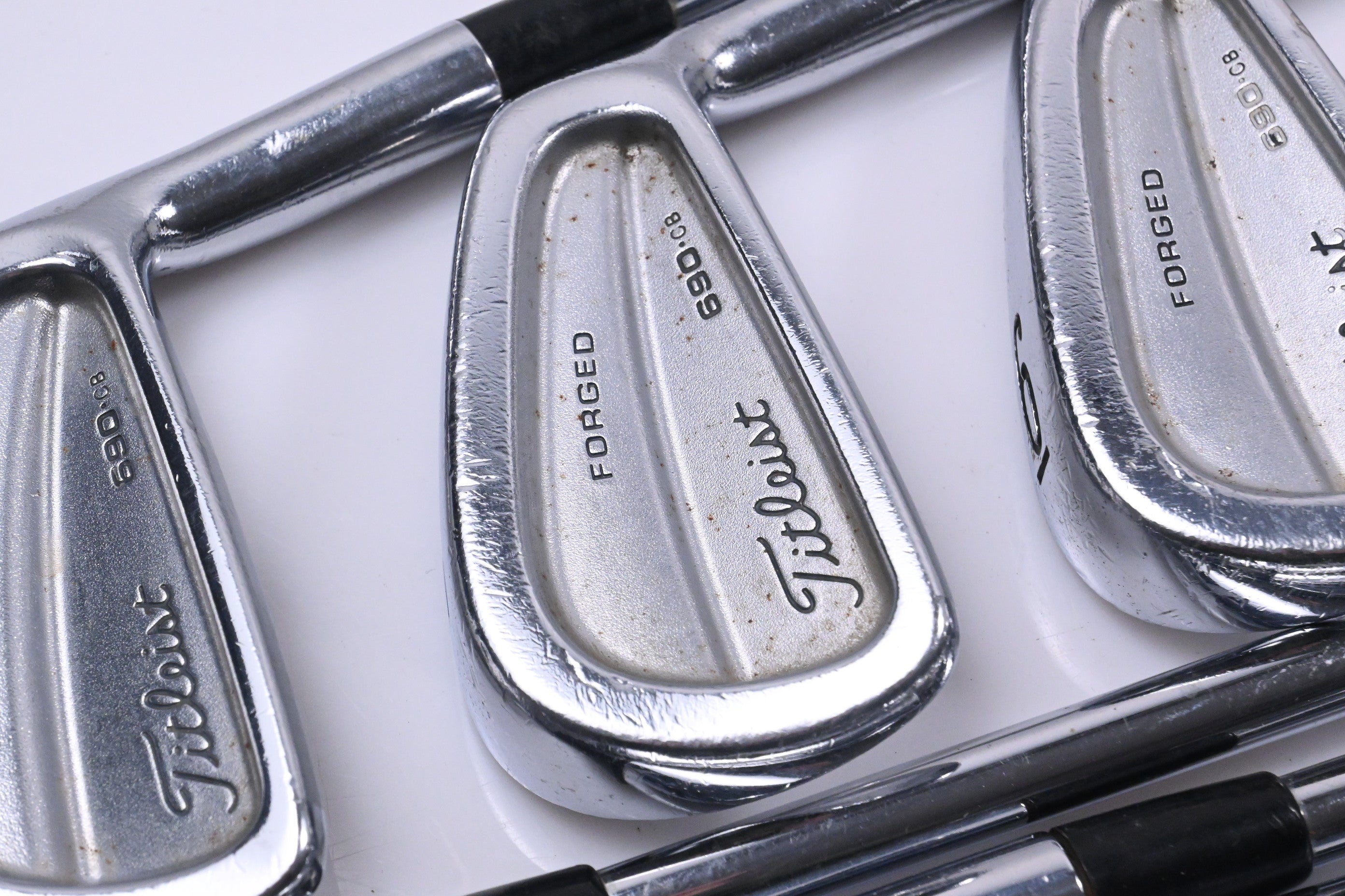 Titleist 690.CB Irons / 4-PW / Stiff Flex Dynamic Gold S300 Shafts