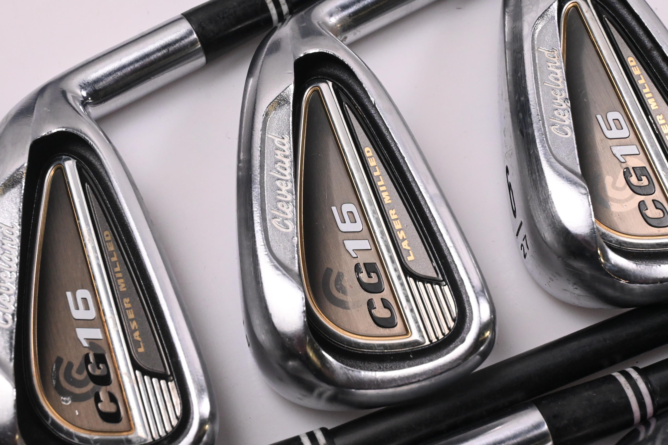 Cleveland CG16 Chrome Irons / 4-PW / Regular Flex ActionLite 55 Shafts