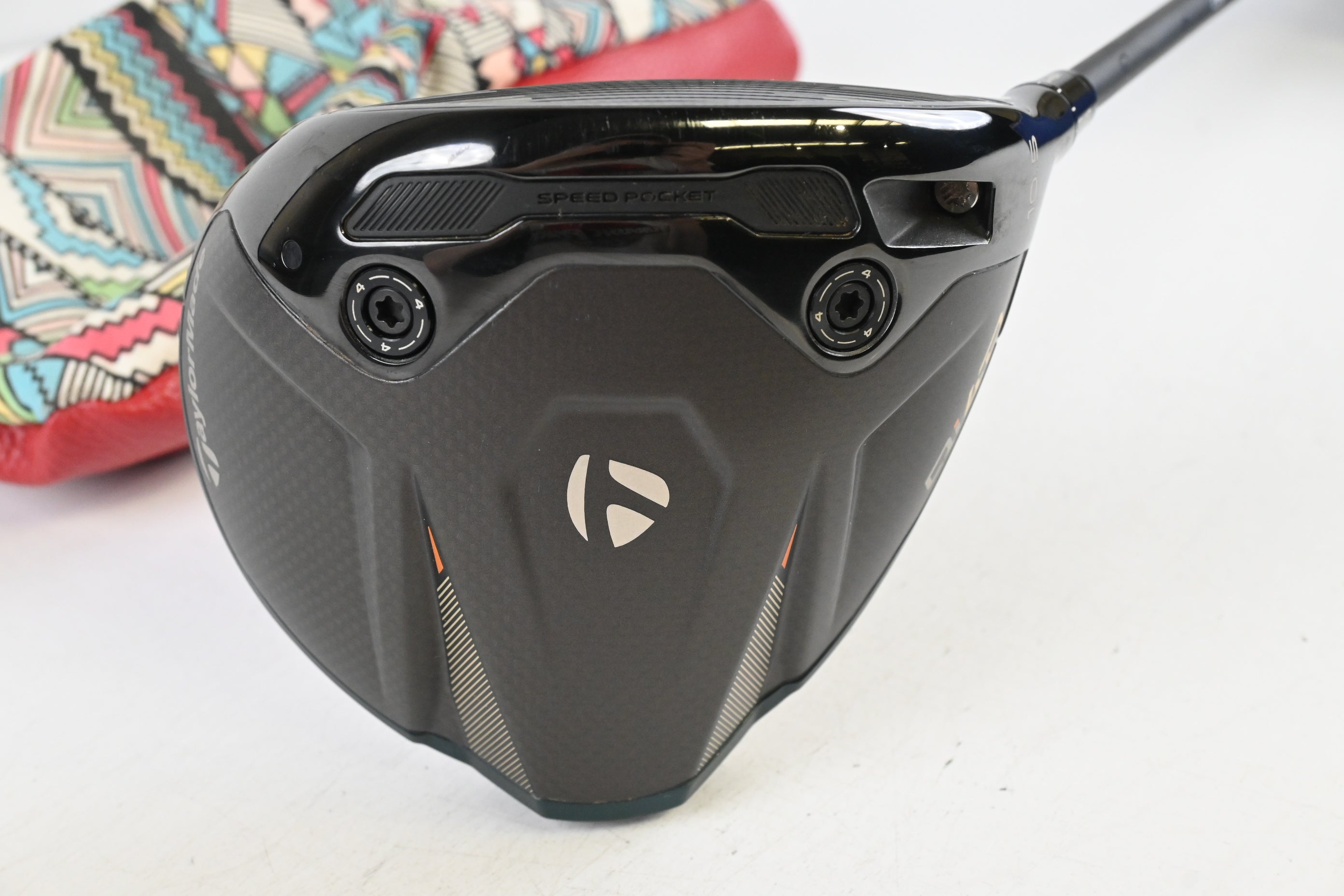 Taylormade Qi4D Driver / 10.5 Degree / Stiff Flex REAX Blue 50 Shaft