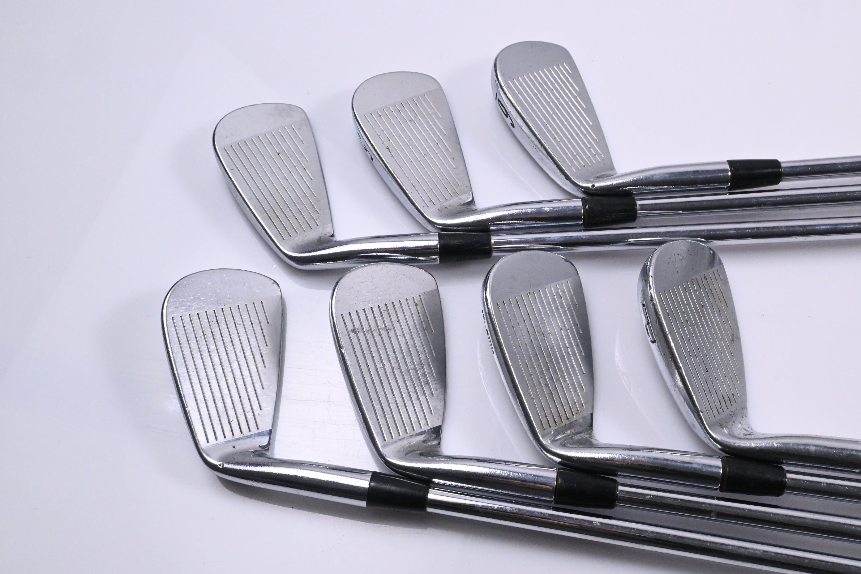 Titleist 690.CB Irons / 4-PW / Stiff Flex Dynamic Gold S300 Shafts