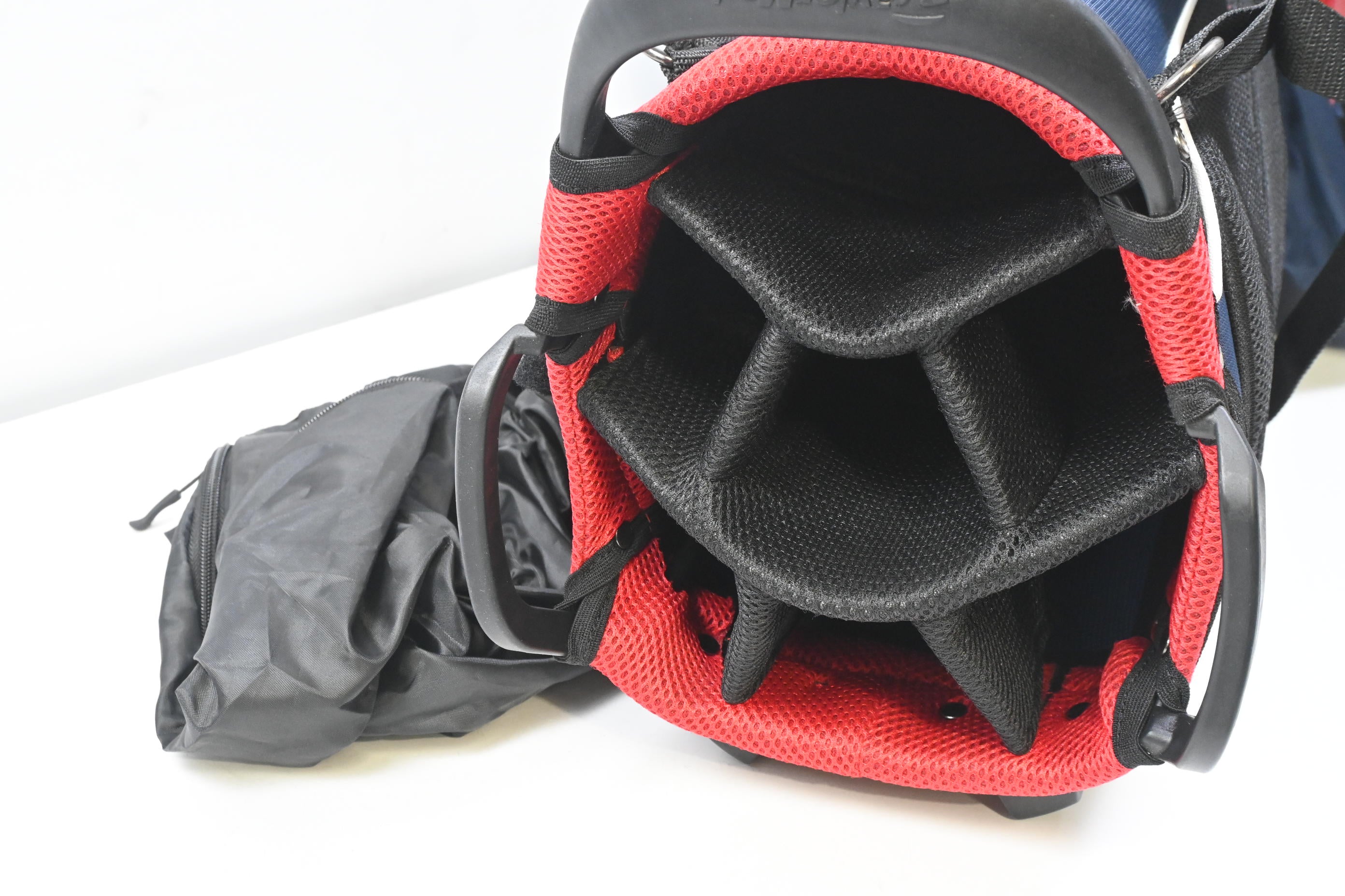 Taylormade Stand Bag / 7-Way Divider / Navy, White & Red