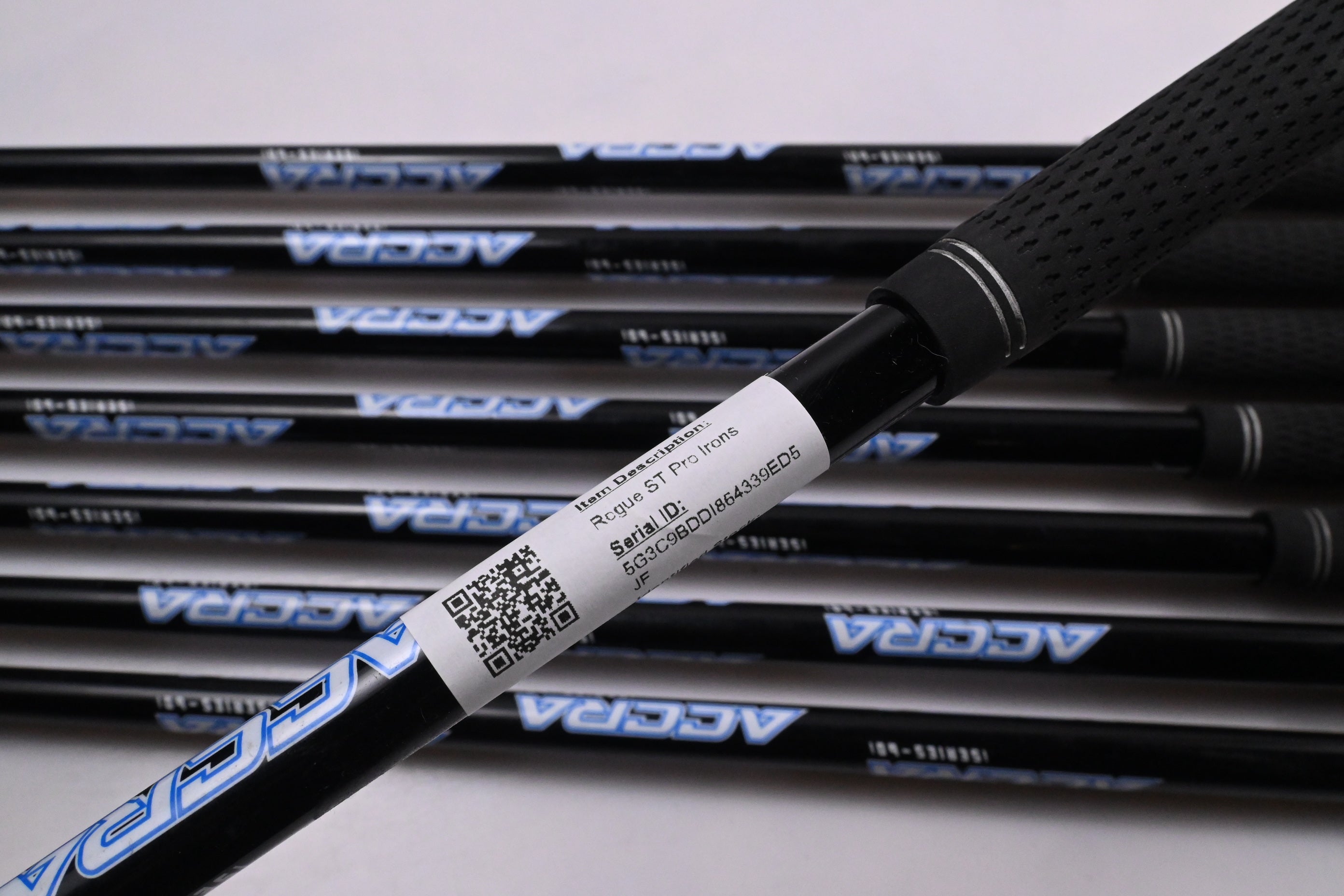 Callaway Rogue ST Pro Irons / 4-PW+AW / Regular Flex Accra iSeries 60i Shafts