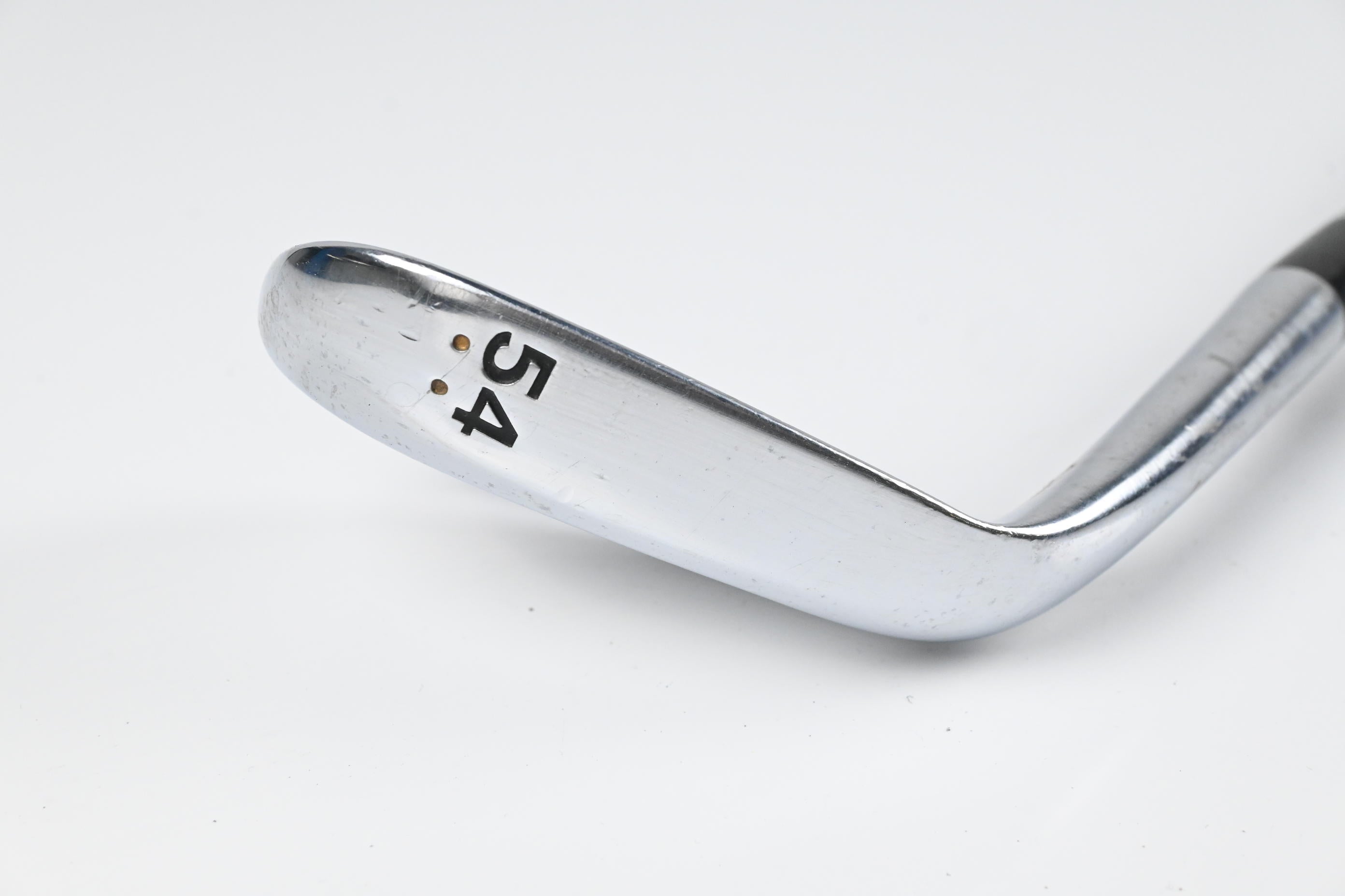 Cleveland 588 RTX Sand Wedge / 54 Degree / Wedge Flex Dynamic Gold Shaft