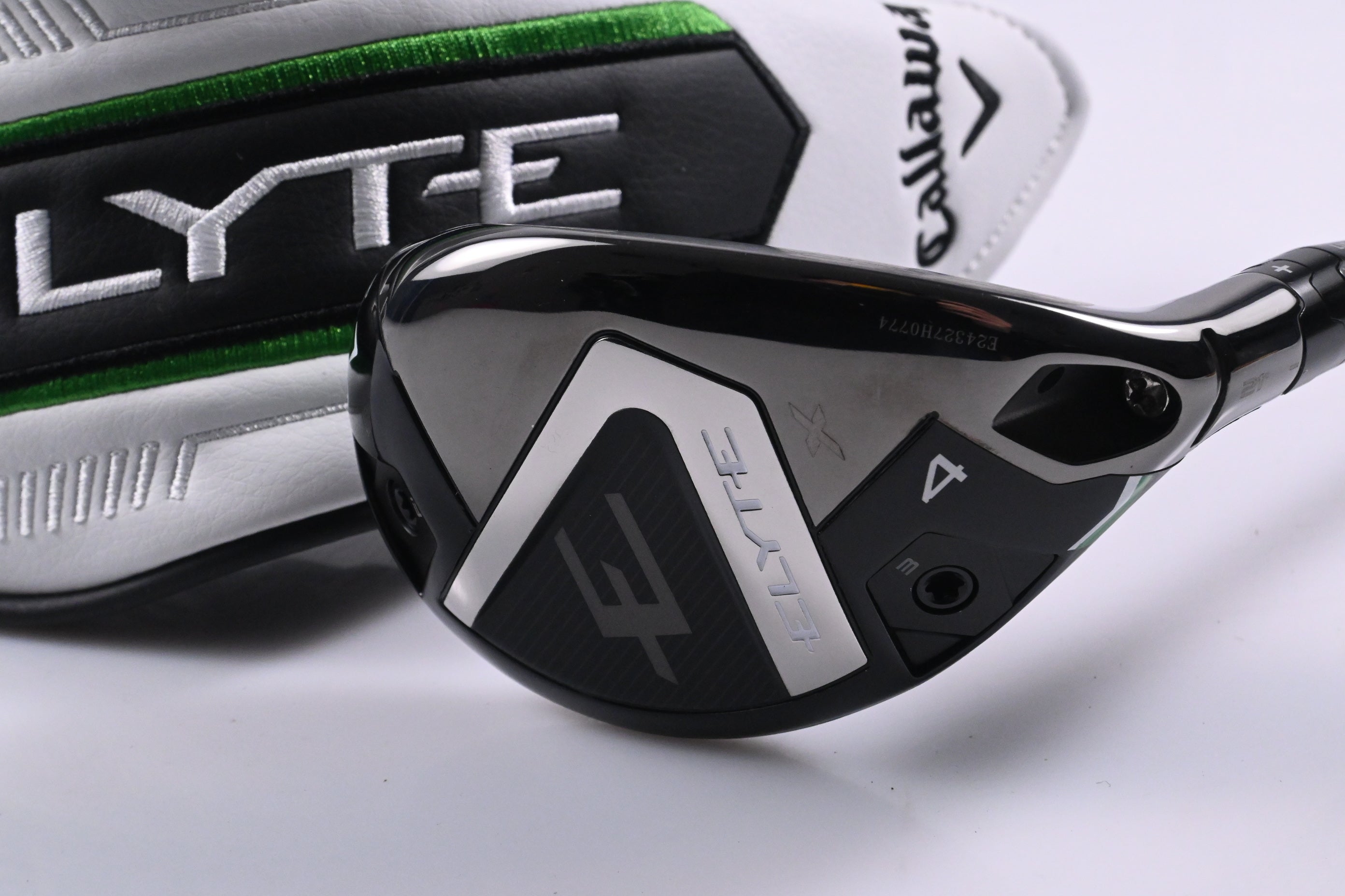 Callaway Elyte X #4 Hybrid / 21 Degree / Regular Flex Denali Charcoal 60 Shaft