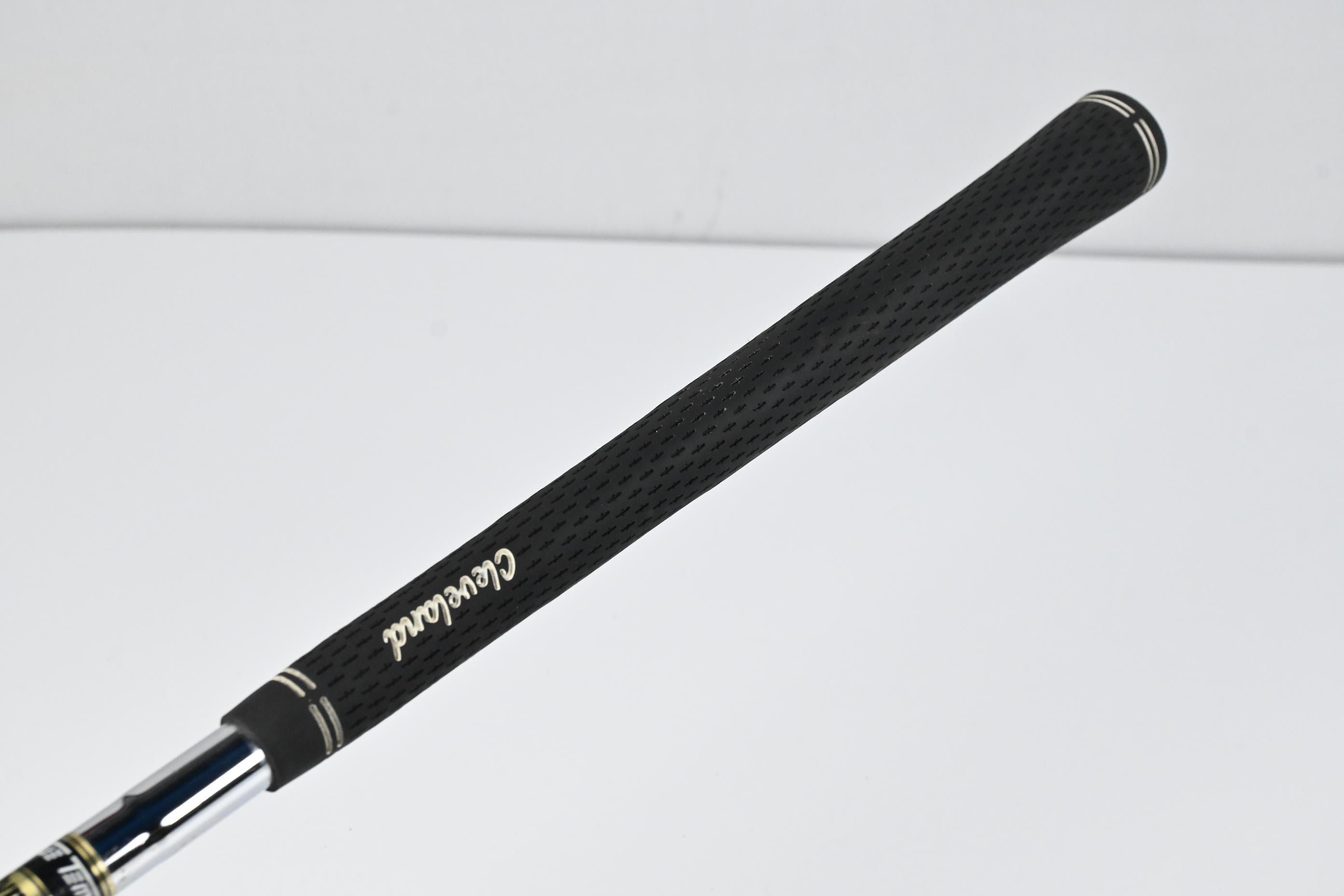 Cleveland 588 RTX Sand Wedge / 54 Degree / Wedge Flex Dynamic Gold Shaft