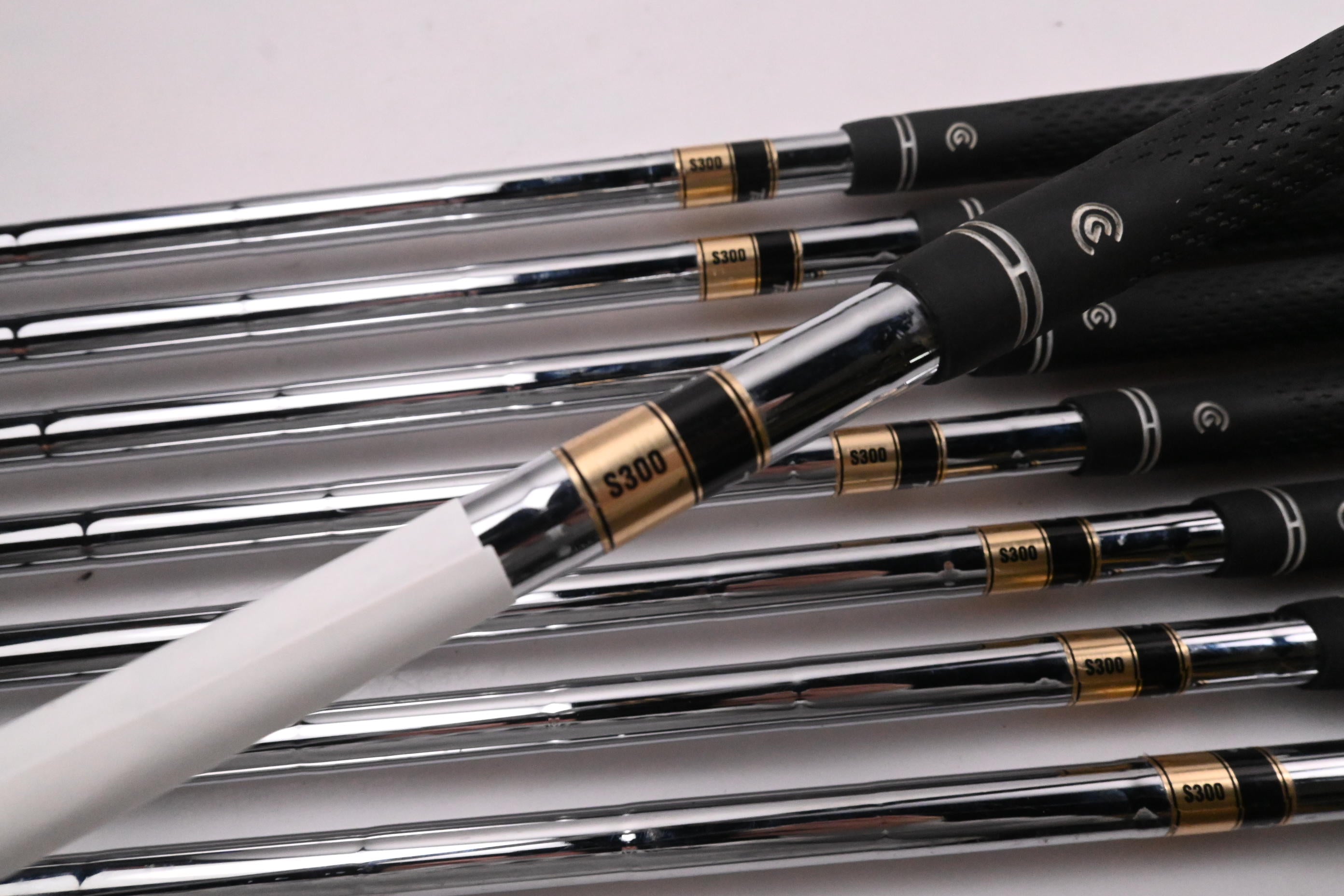 Cleveland CG1 Black Pearl Irons / 3-PW / Stiff Flex Dynamic Gold S300 Shafts