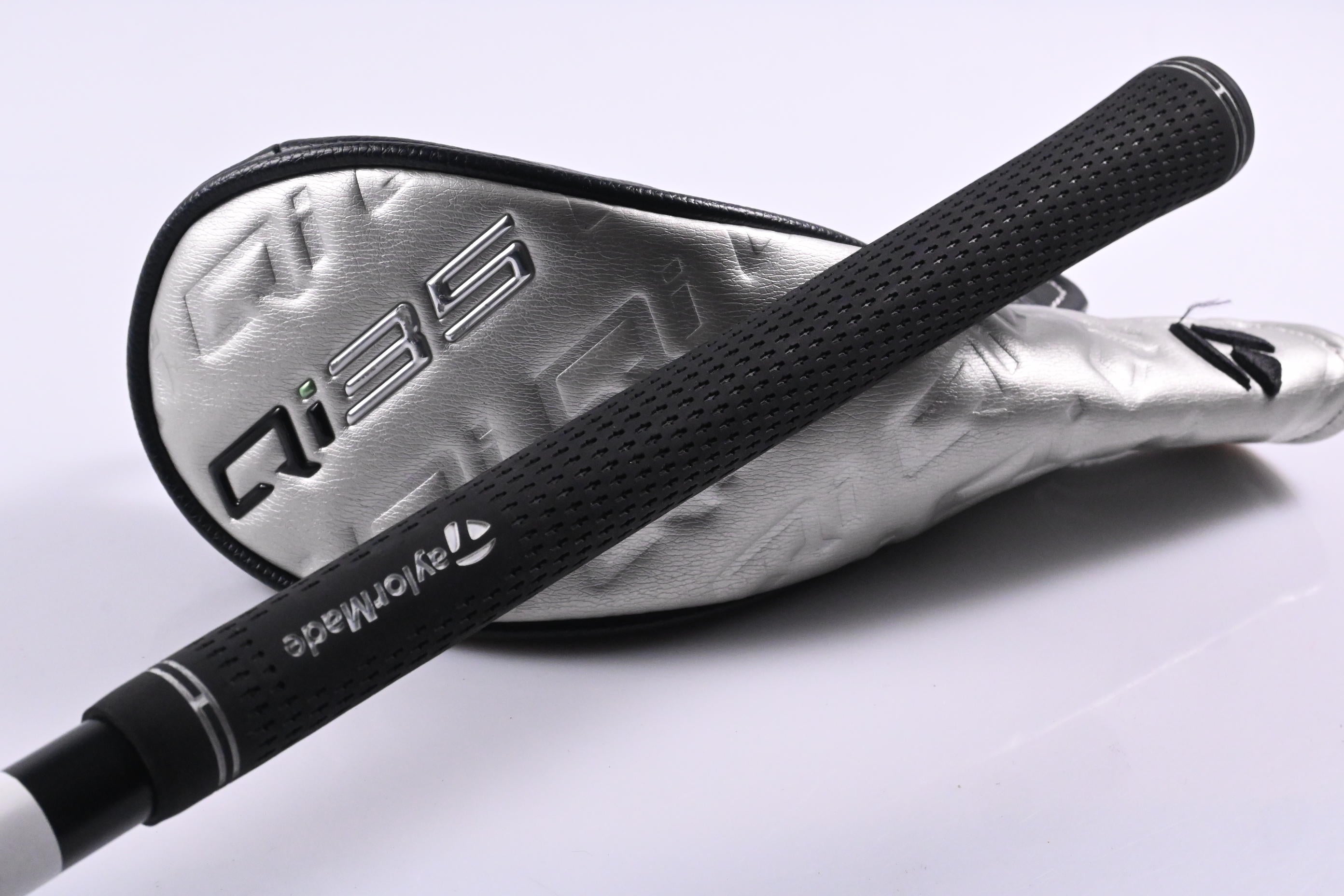 Taylormade Qi35 #4 Hybrid / 22 Degree / X-Flex HZRDUS GEN5 Black 90 Shaft