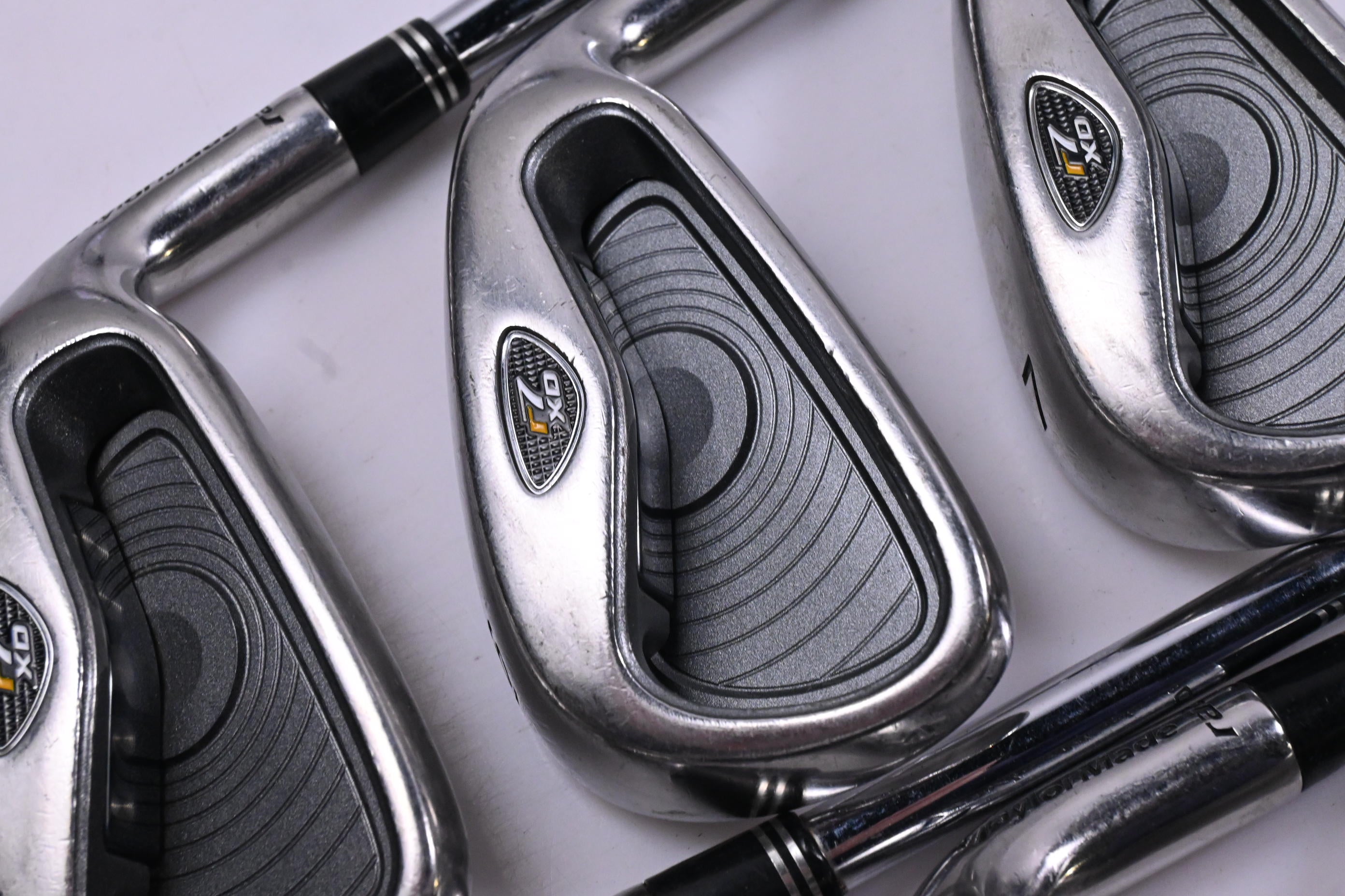 Taylormade R7 XD Irons / 5-PW / Regular Flex Taylormade Shafts