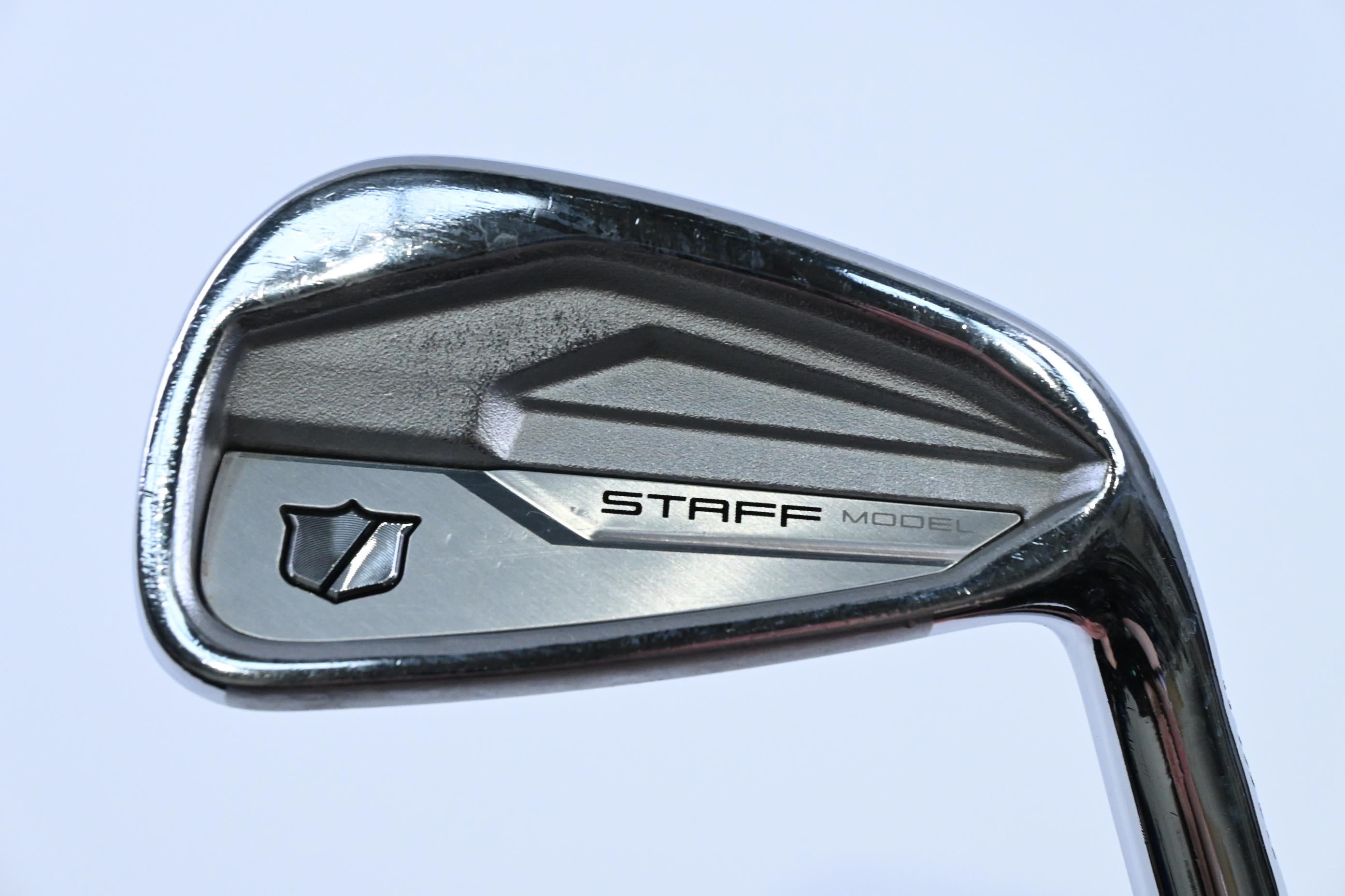 Wilson Staff Model CB 2024 #7 Iron / Stiff Flex Dynamic Gold MID 115 S300