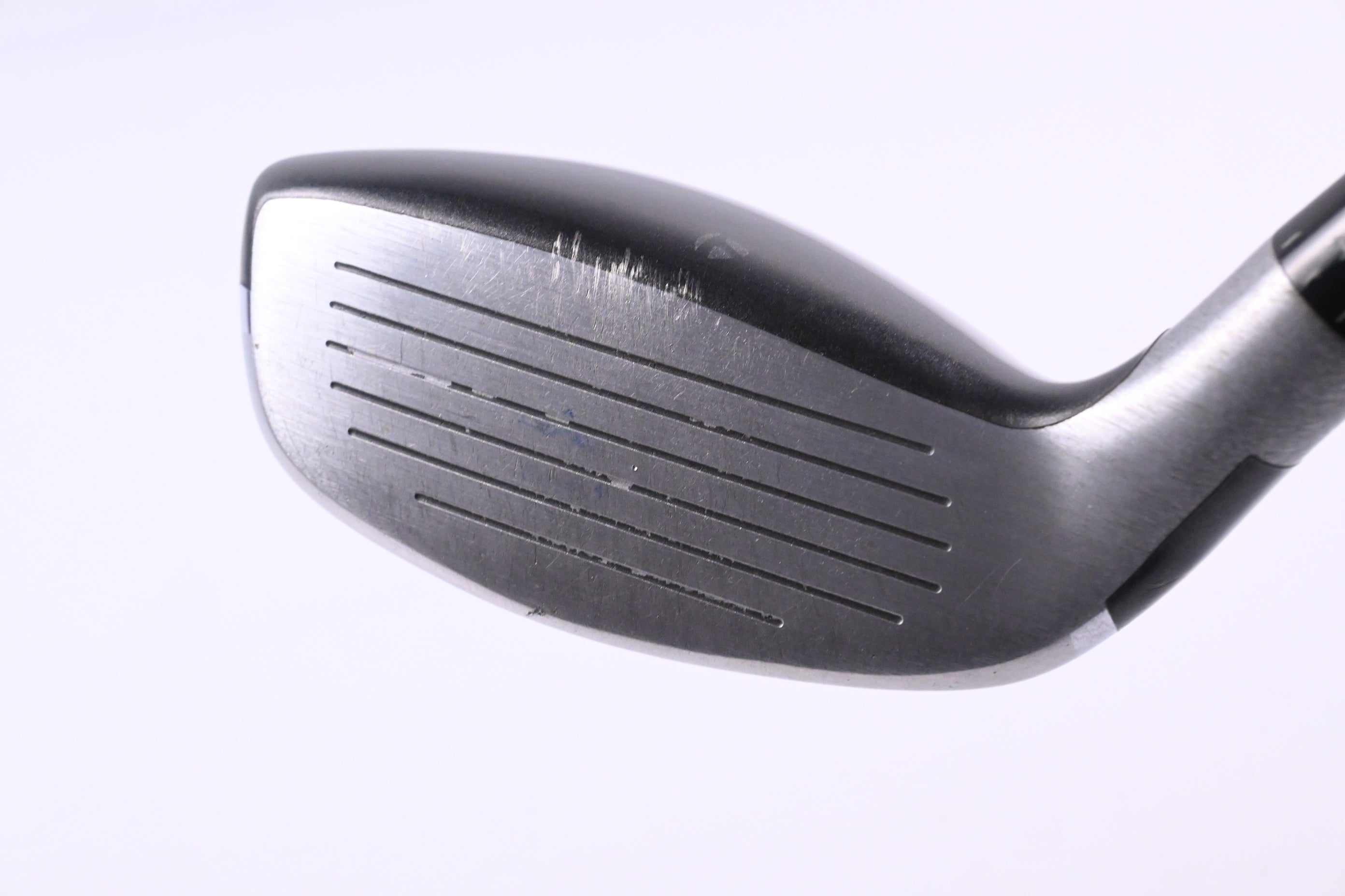 Taylormade SLDR #3 Hybrid / 19 Degree / Stiff Flex Fujikura Speeder 82 Shaft