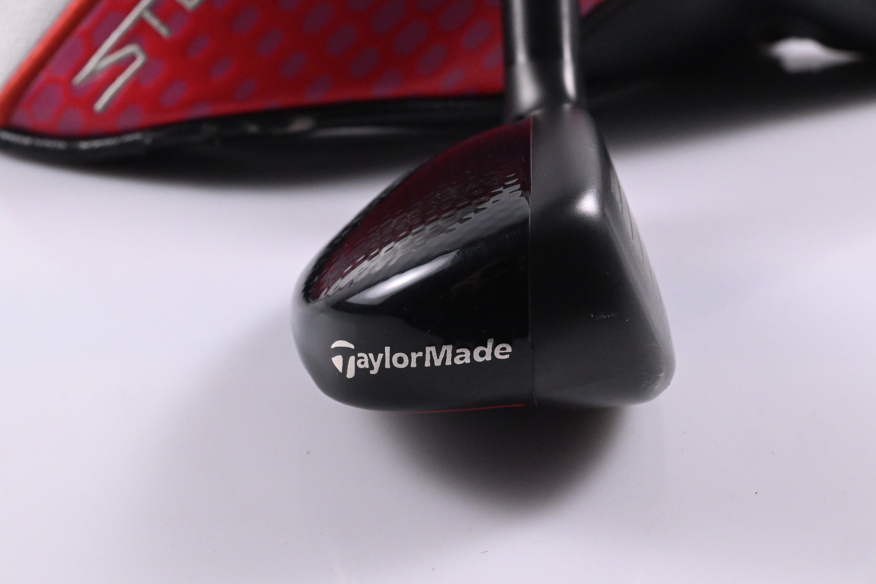 Taylormade Stealth 2 Plus #3 Hybrid / 19.5 Degree / Stiff Flex Kai'li Red 85