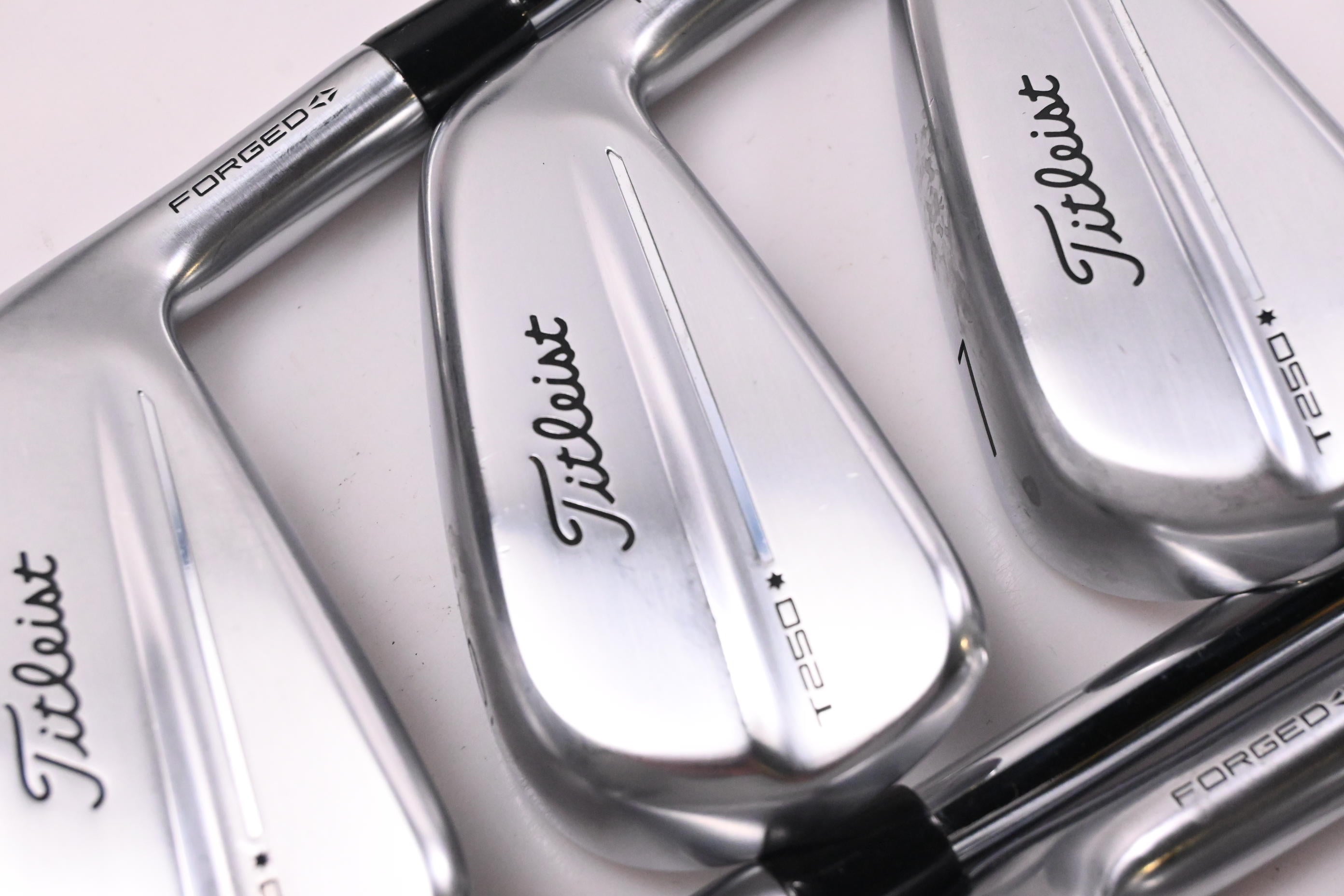 Titleist T250* 2025 Irons / 5-PW / X-Flex Project X Shafts