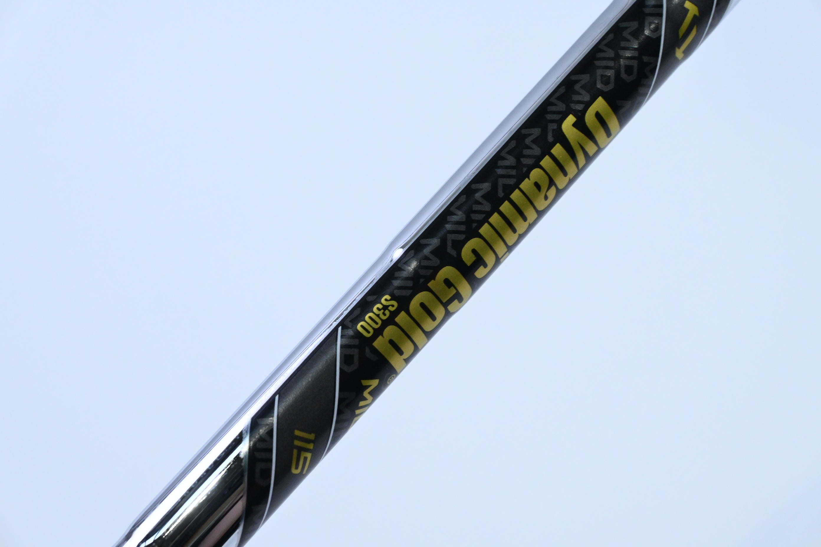 Wilson Staff Model CB 2024 #7 Iron / Stiff Flex Dynamic Gold MID 115 S300