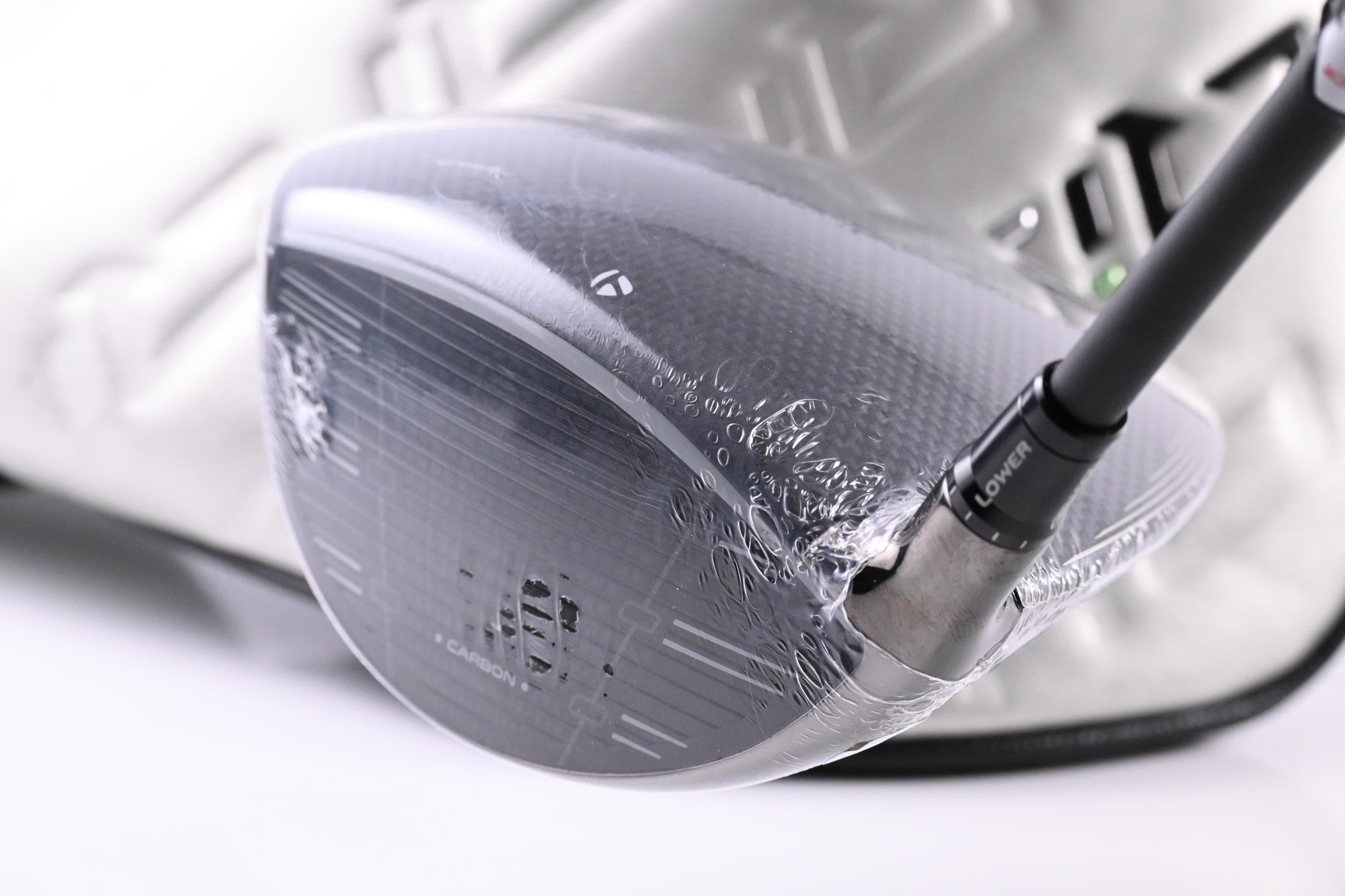 Taylormade Qi35 Max Lite Driver / 10.5 Degree / Regular Flex Vanquish 4 Shaft